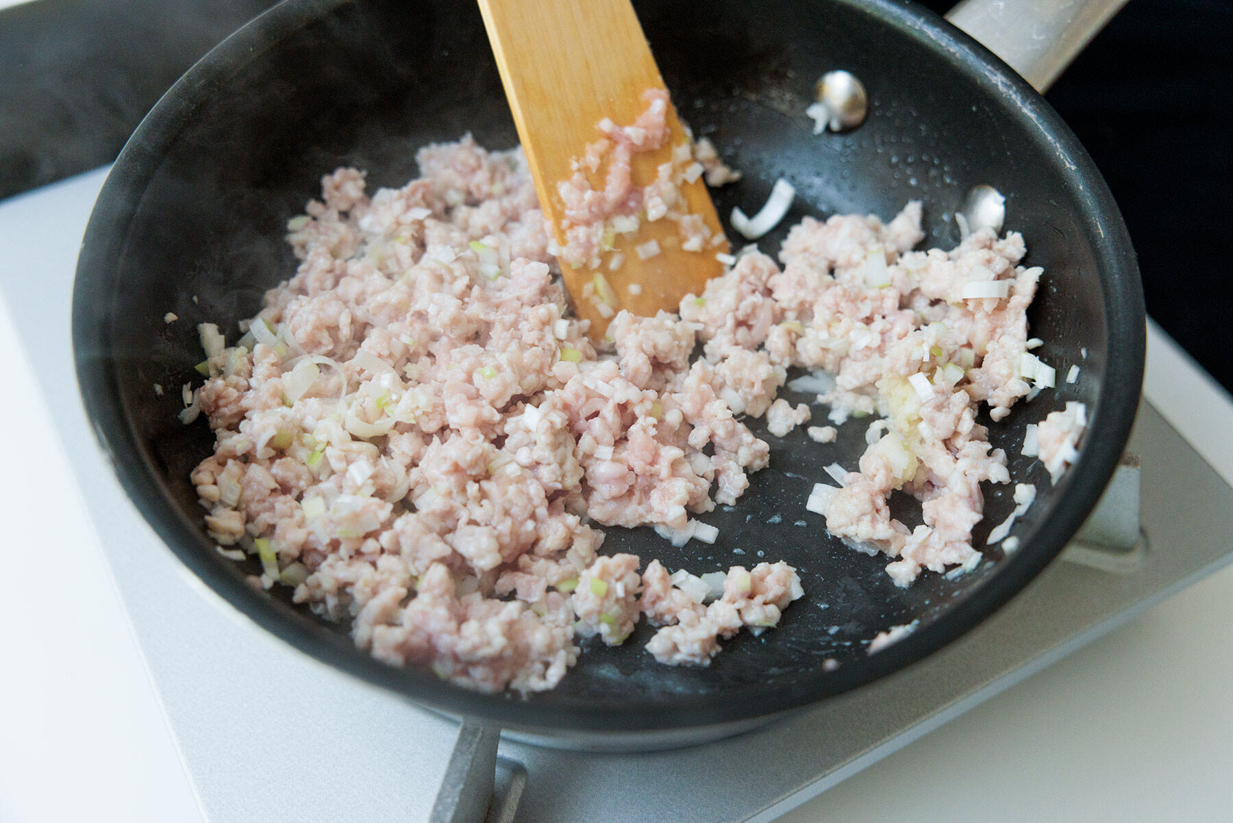 肉味噌をつくる