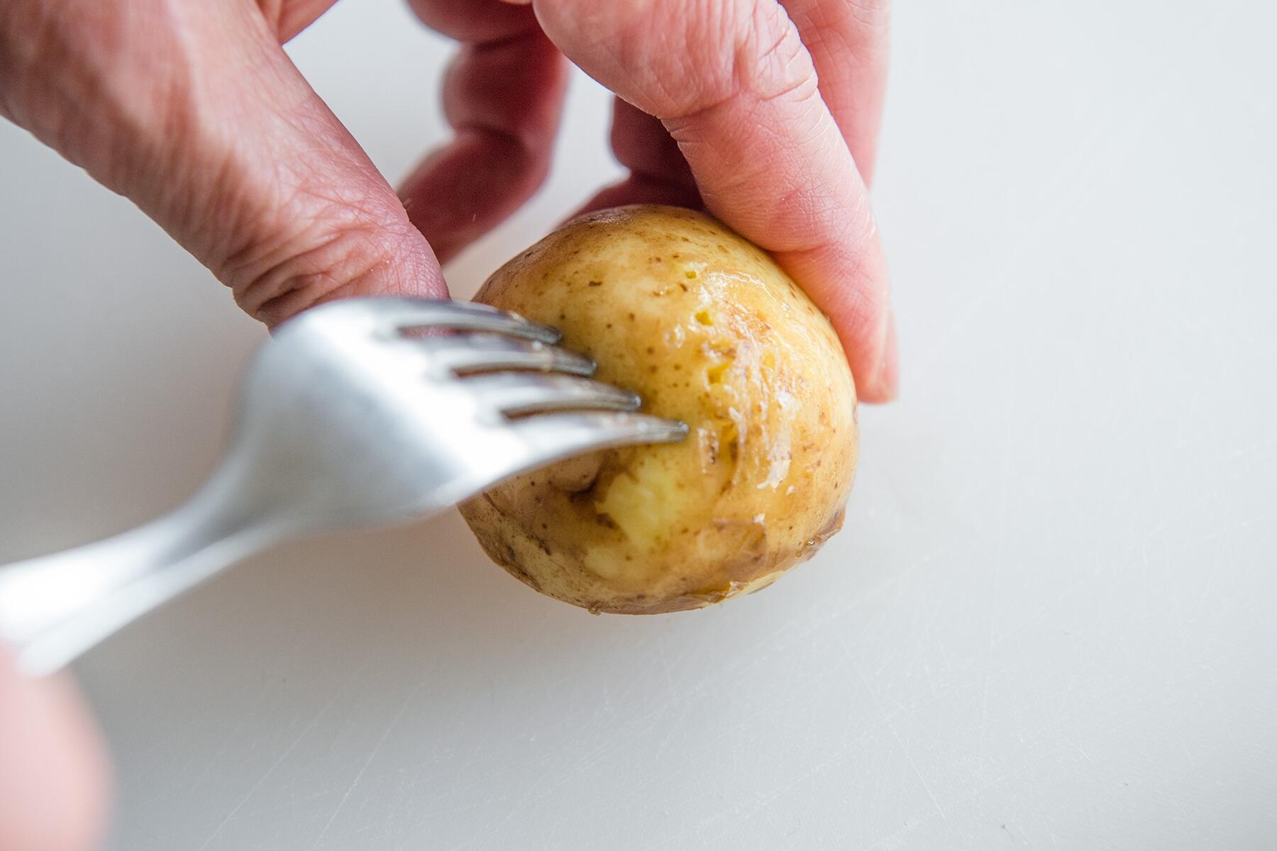 じゃがいもの下ごしらえ