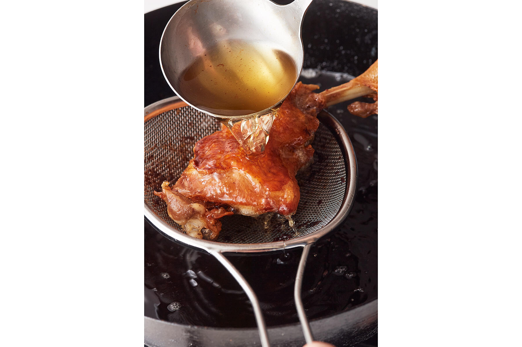 皮に油をかける