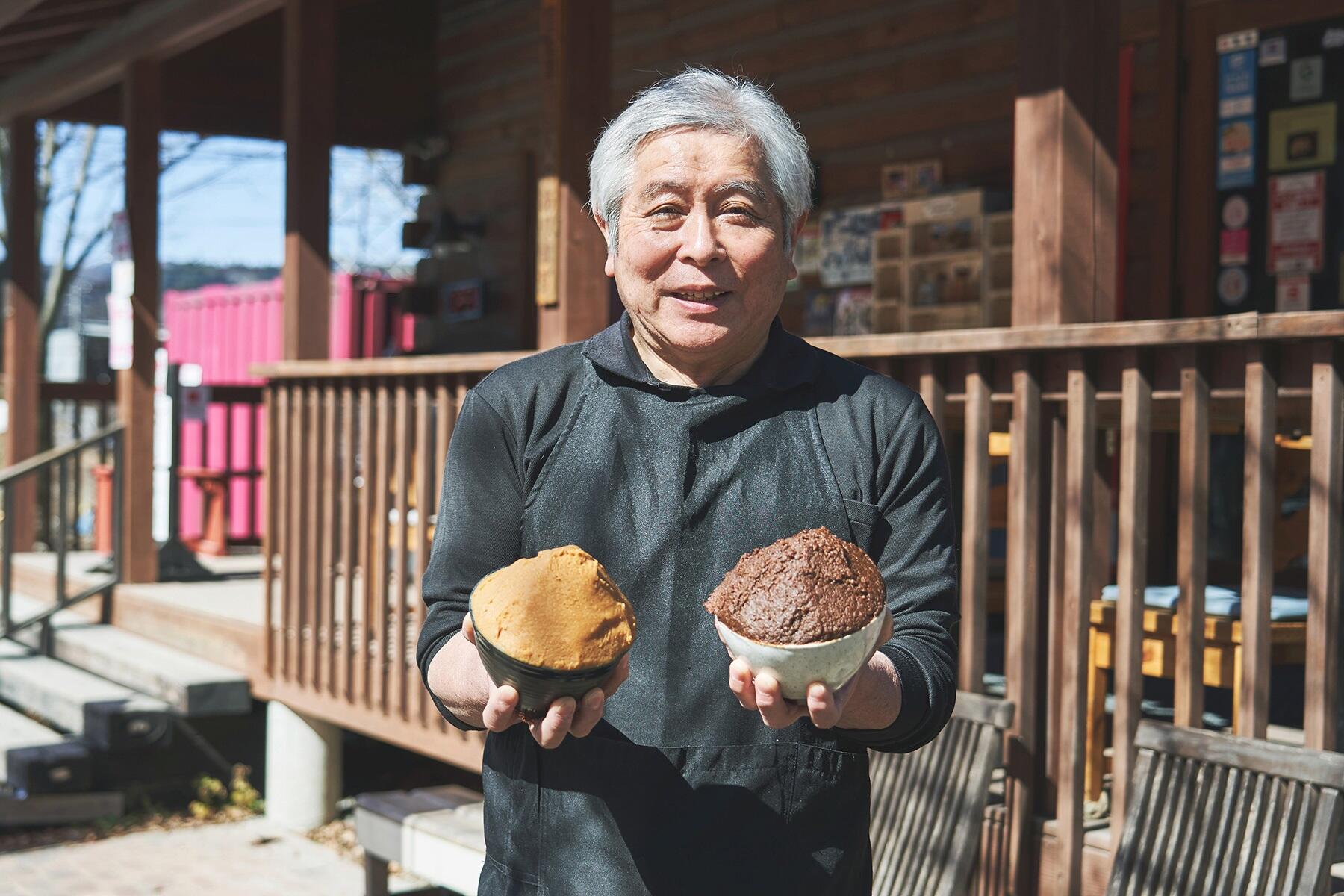 店主の新井和夫さん