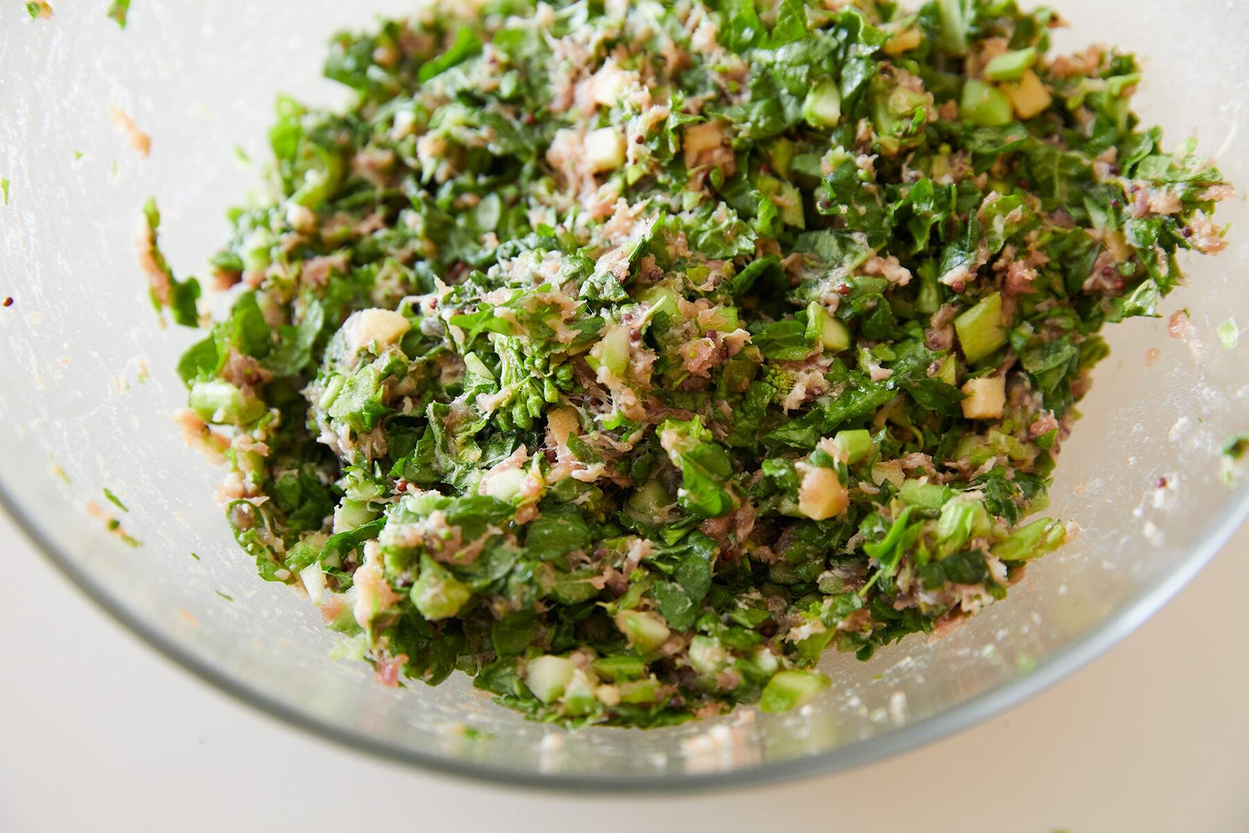 菜の花を加える