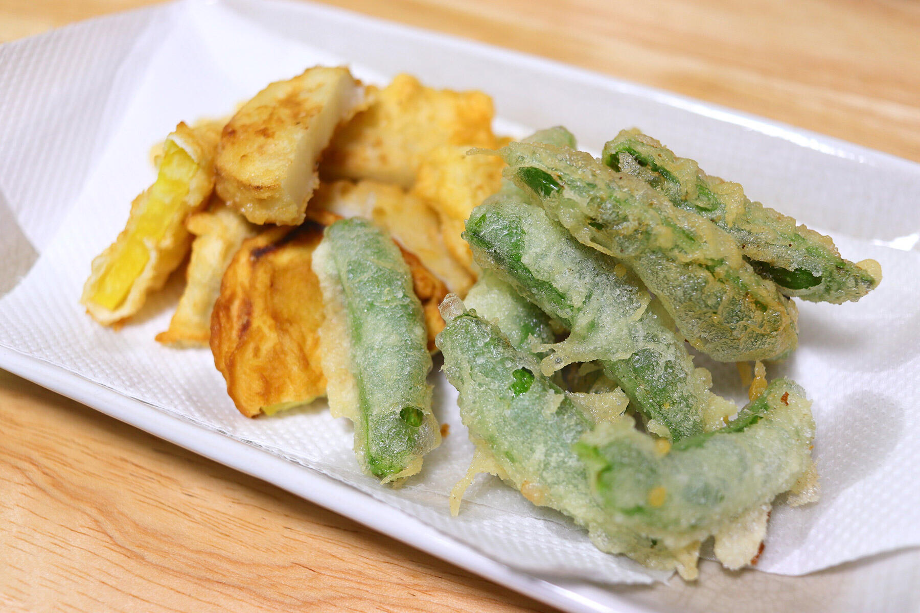 スナップエンドウとサツマイモと里芋の天ぷら