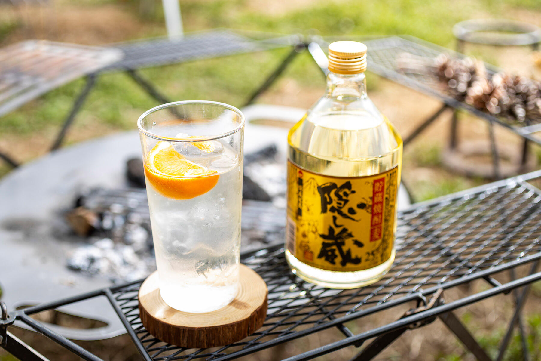 「隠し蔵」の“スモーキーオレンジハイボール”