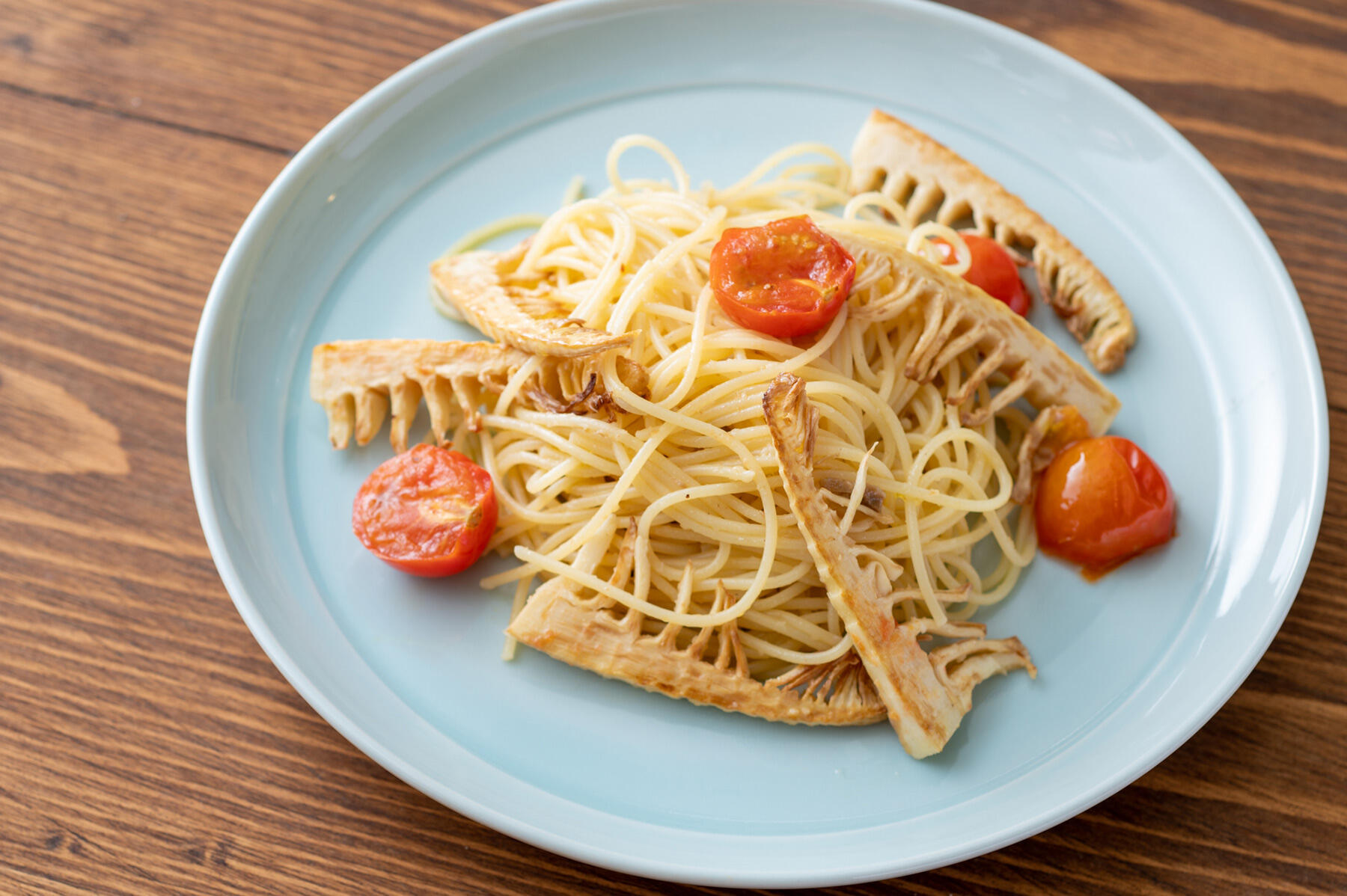 トマトとたけのこパスタ