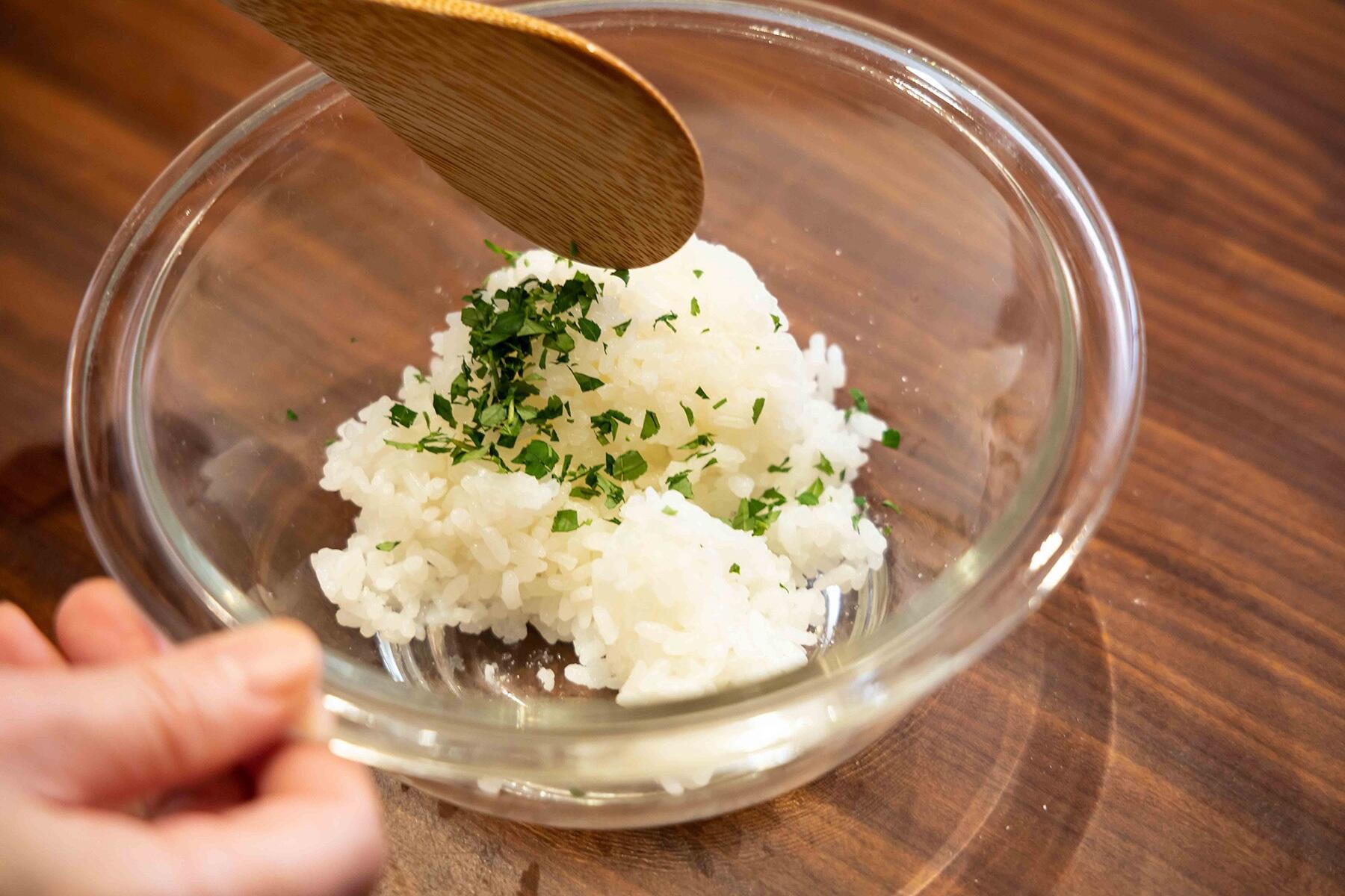 おむすびをつくる