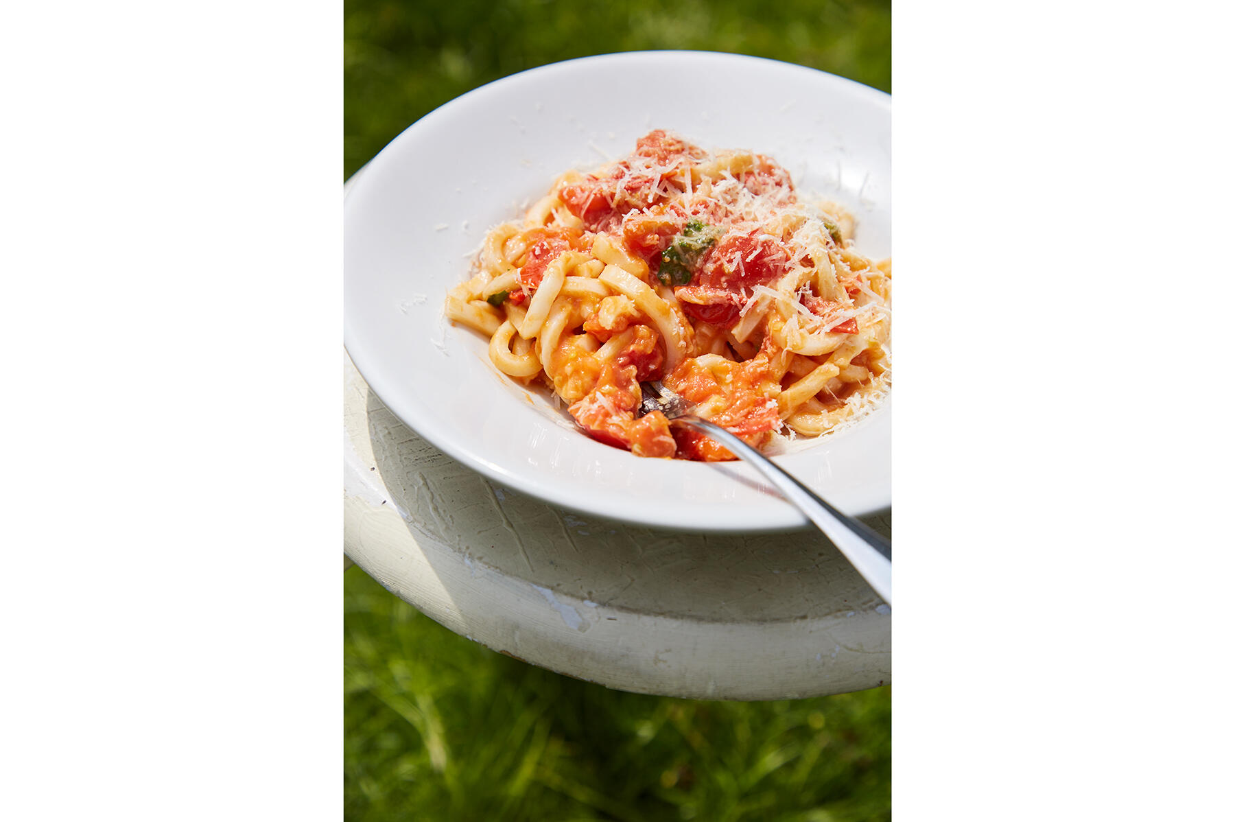 うどんで“ピチ”を再現！バジルが香る“うどんポモドーロ”