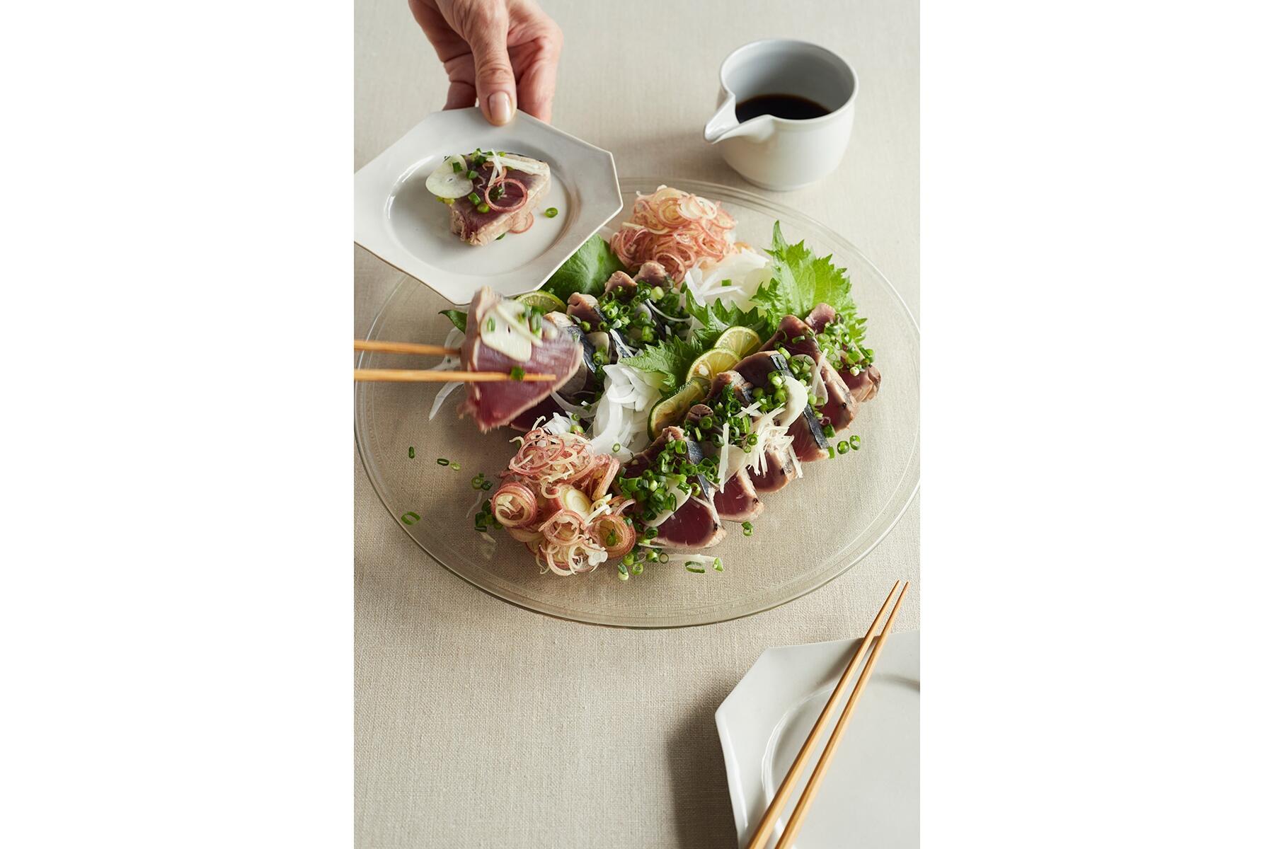 まるでサラダ！薬味たっぷりの“かつおのたたき”