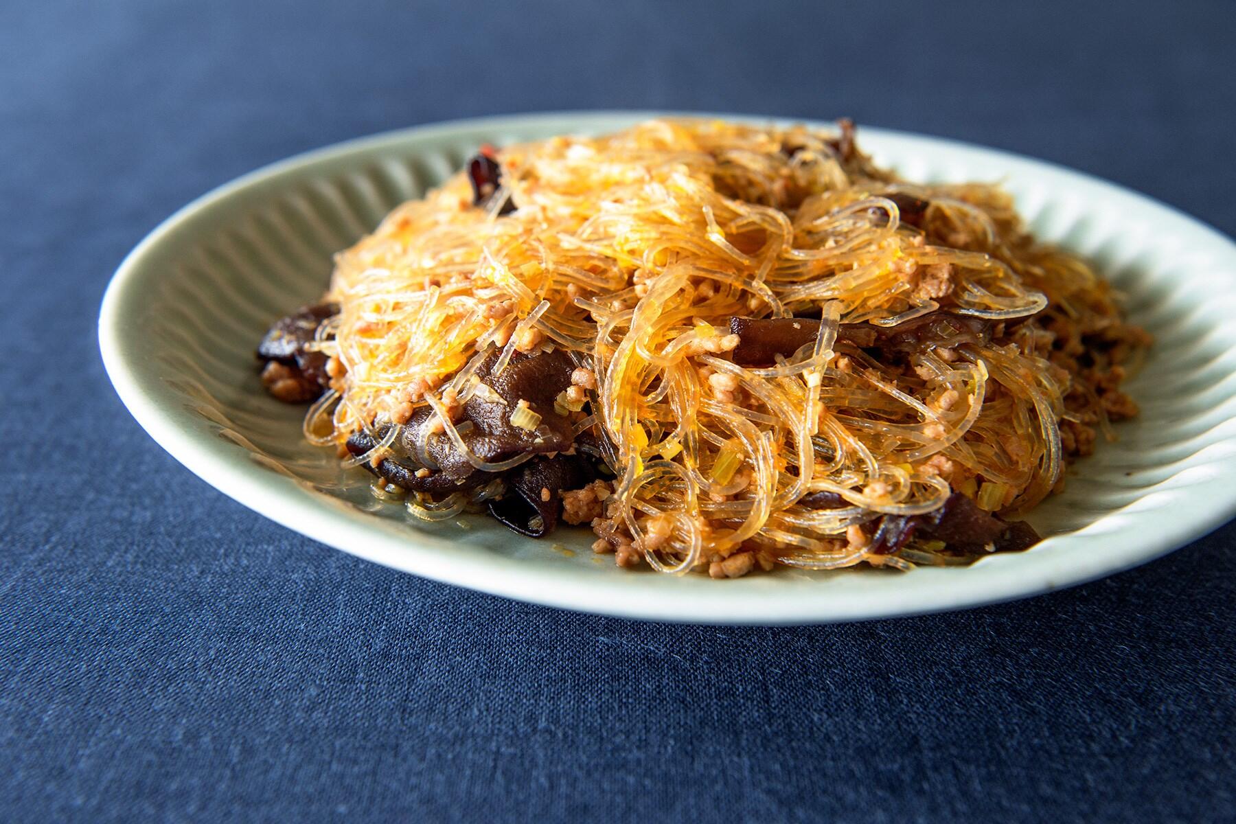 ピリ辛でご飯が止まらない“麻婆春雨”