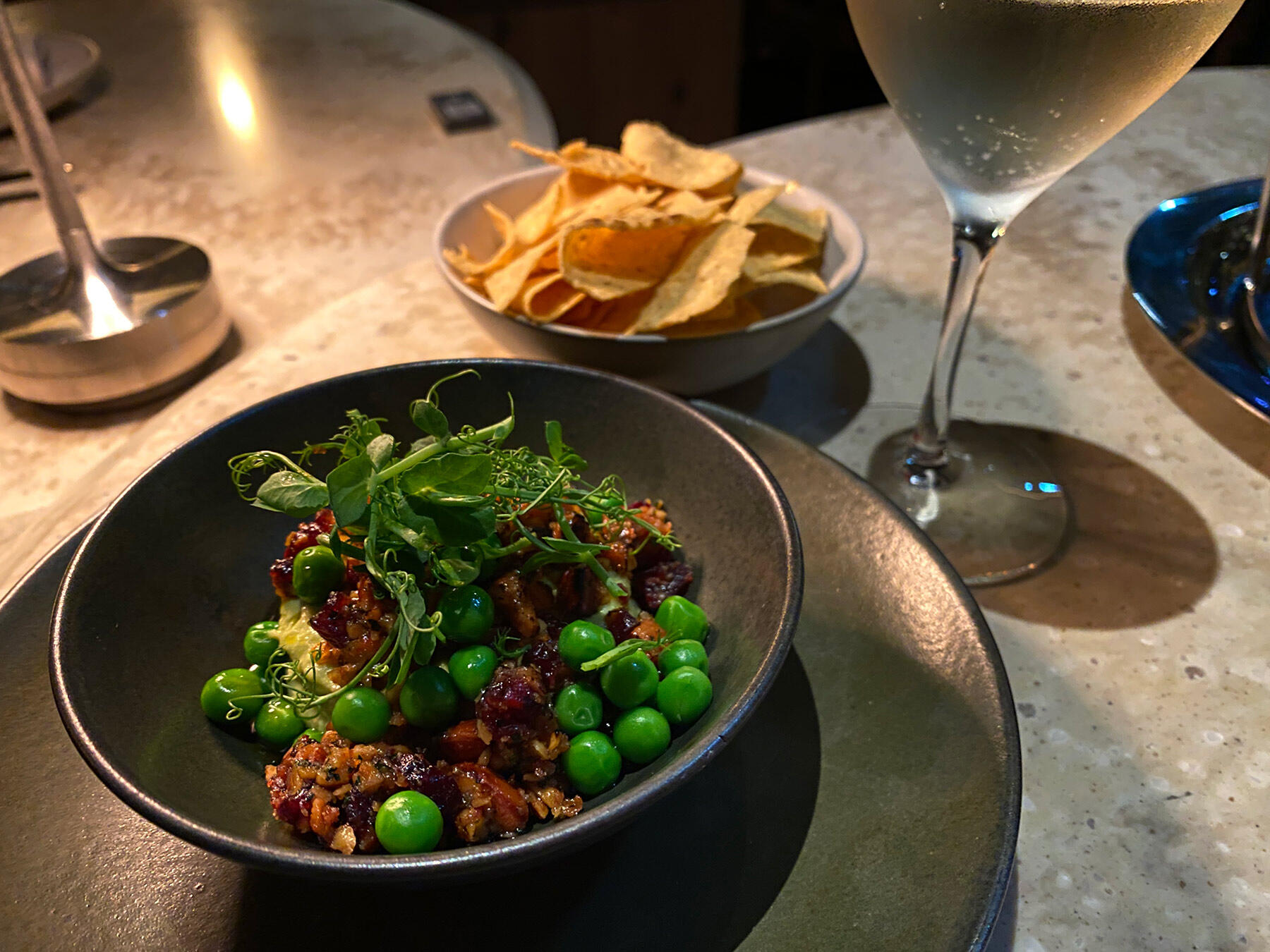 アボカドハーブ フムス