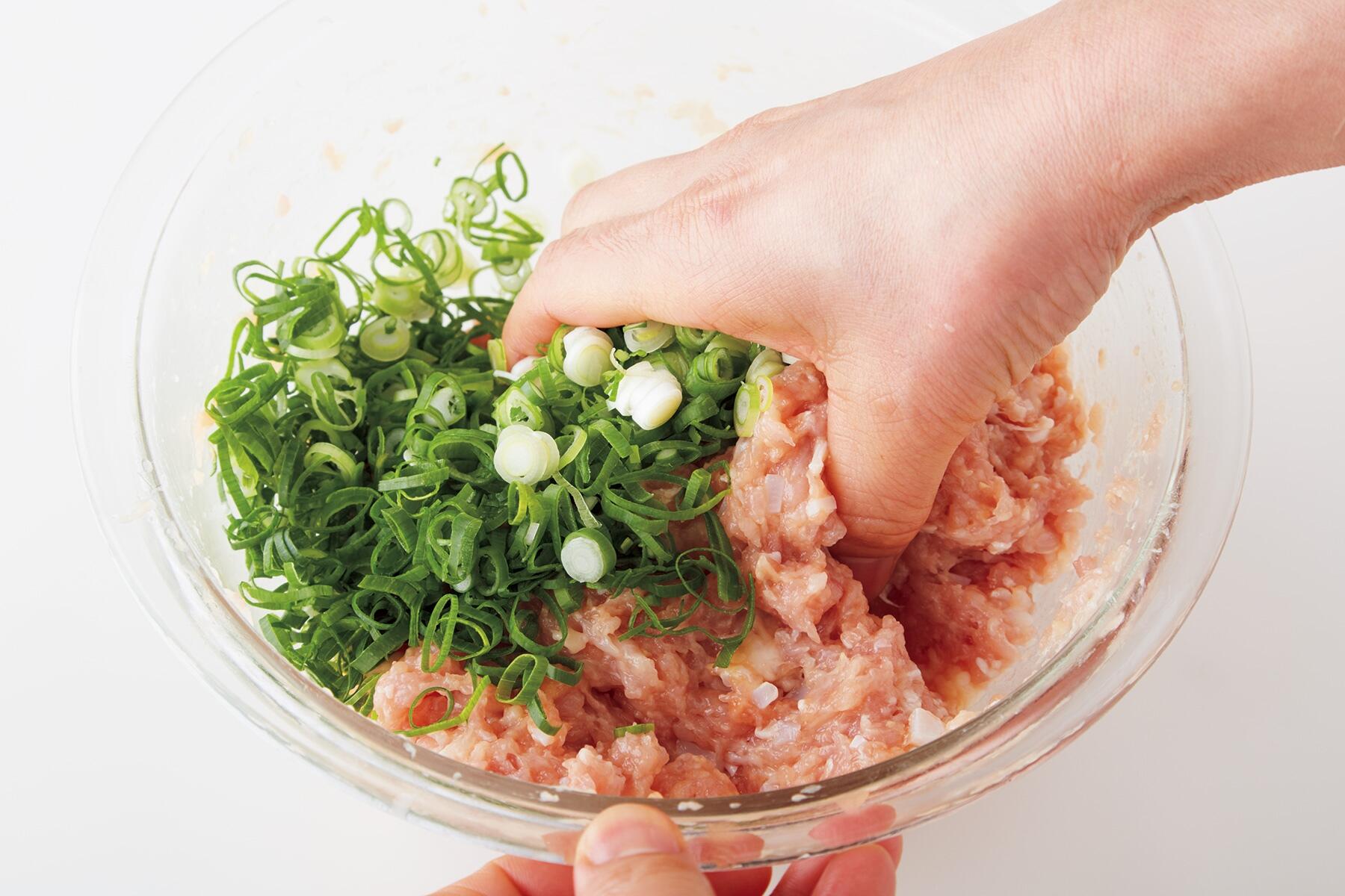 挽き肉だねをつくる