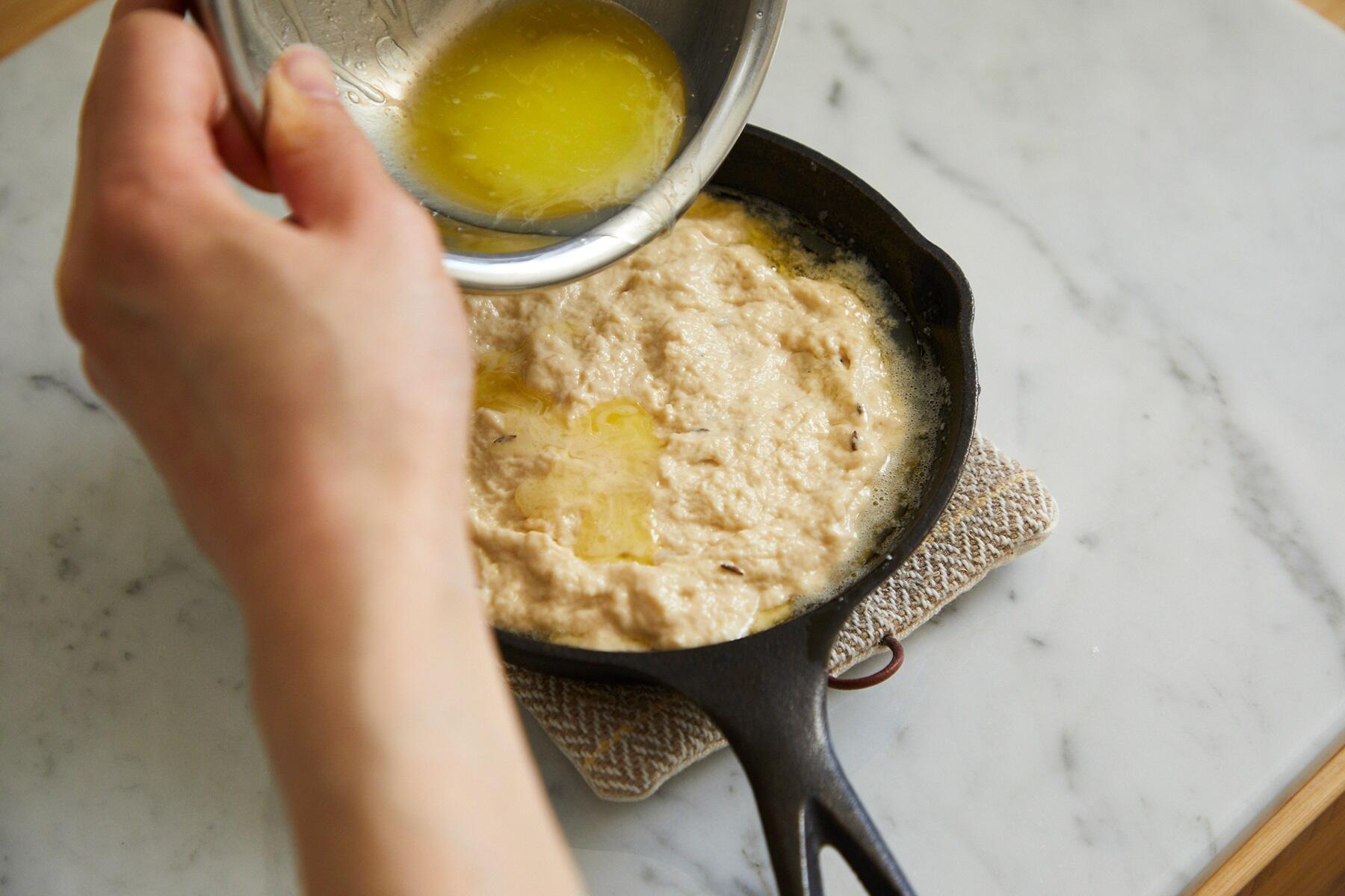 バターをかけ、焼く