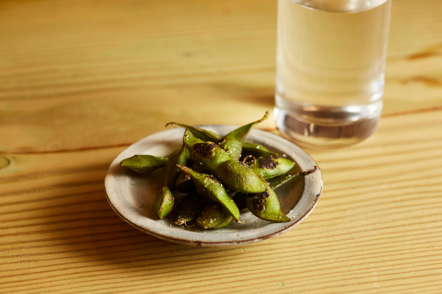 栗のようにほっくりする“枝豆蒸し焼き”