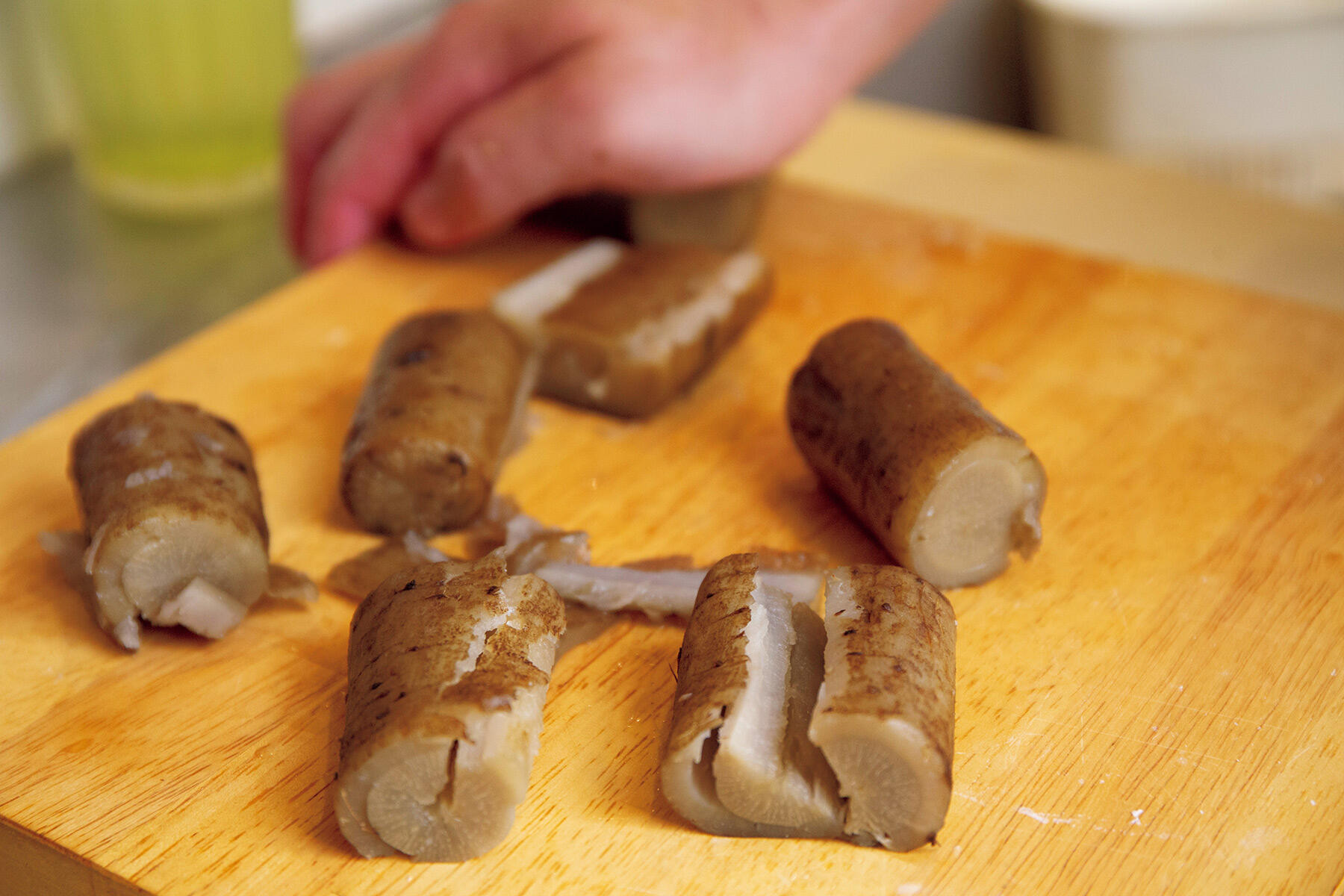 ごぼうをつぶす