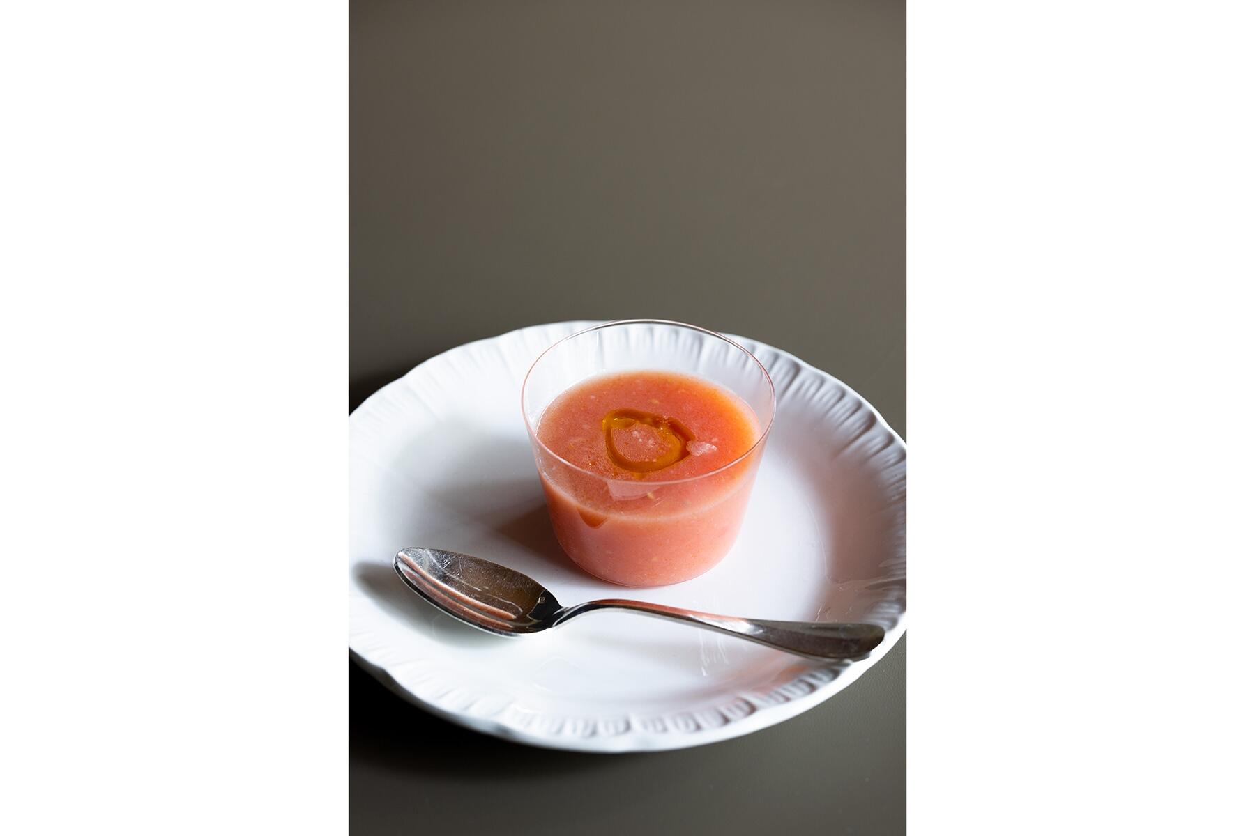 さらりと軽やかな夏の味わい“トマトとじゃがいもの冷製スープ”