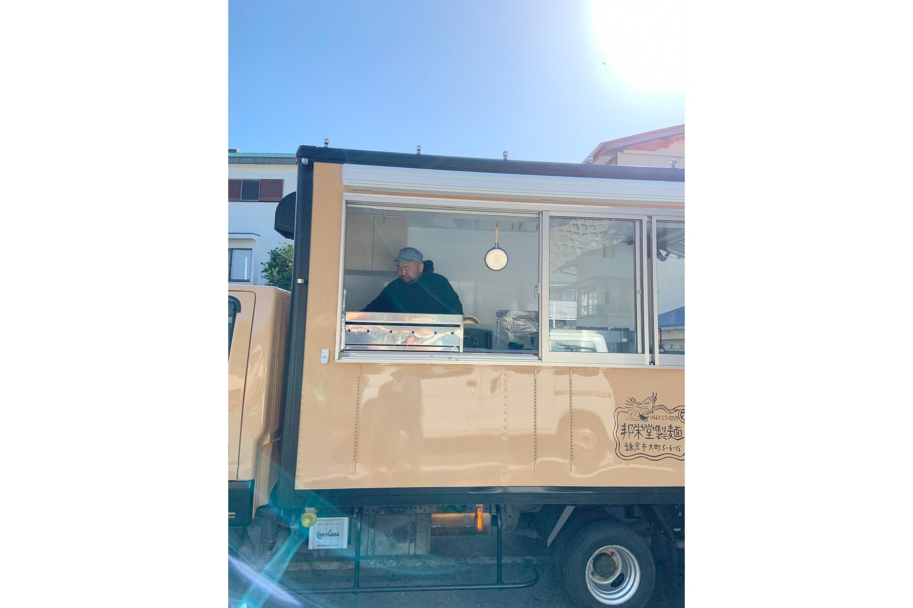 キッチンカー外観
