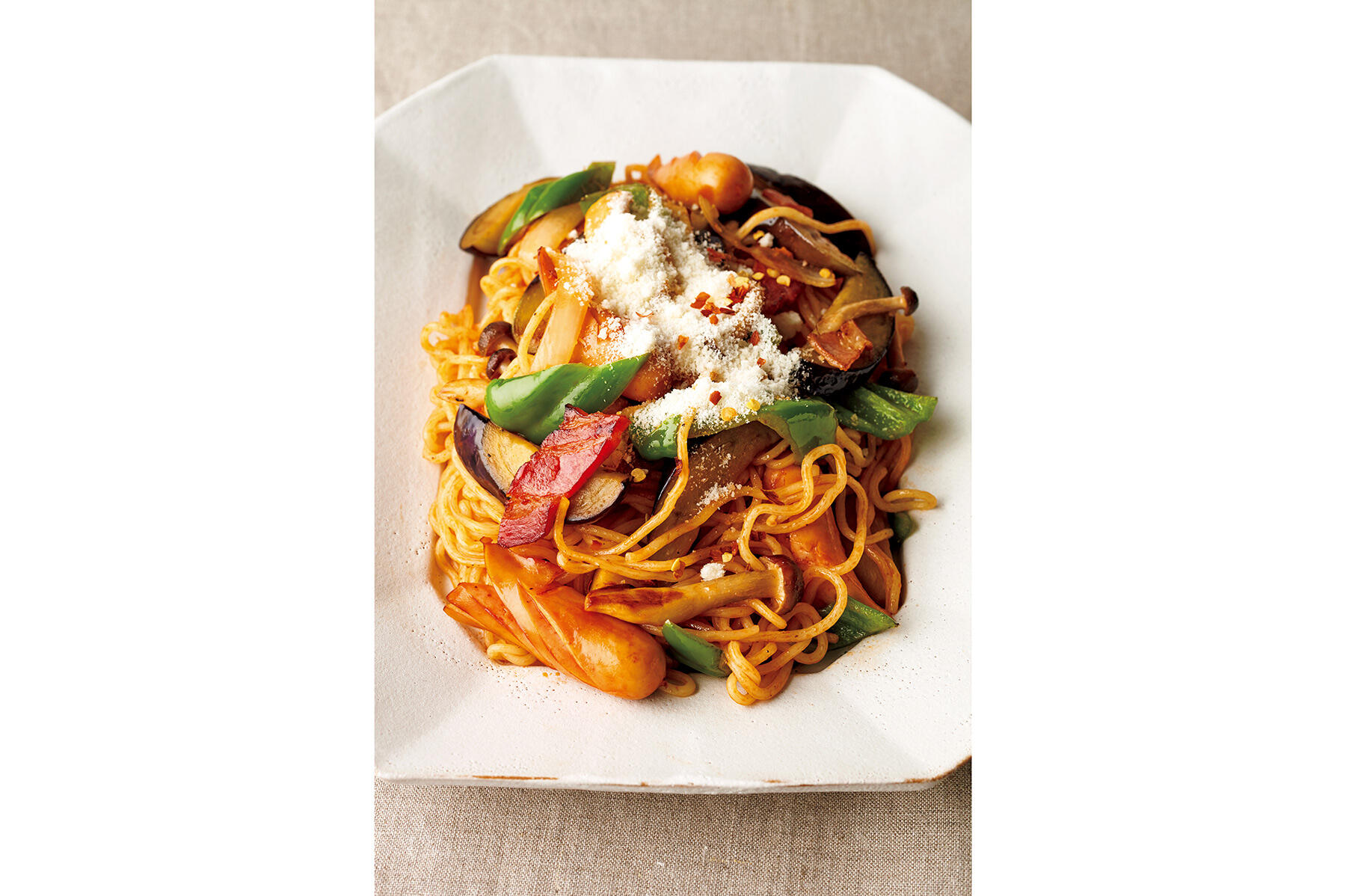 もちっと食感が美味しい“焼きそばナポリタン”