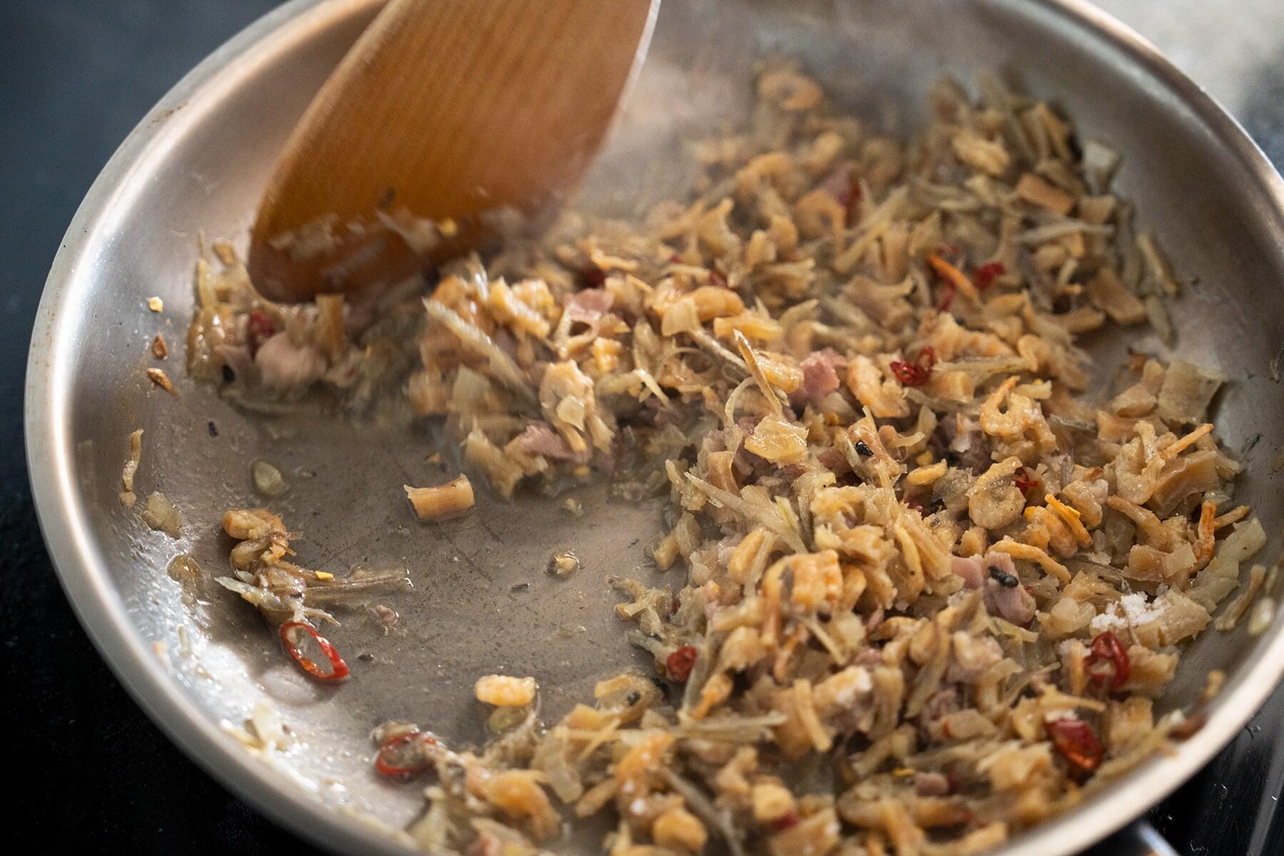 調味料を加える