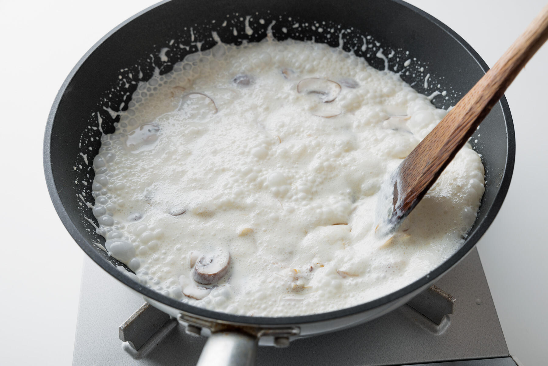 ソースをつくる