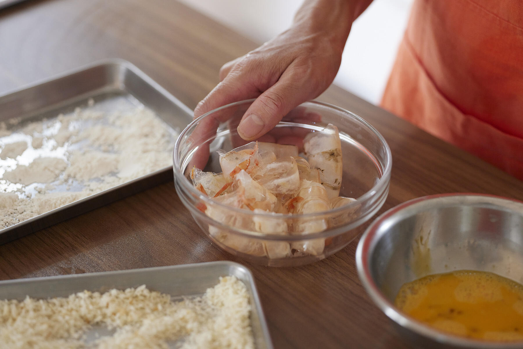余ったフライ衣と海老の殻