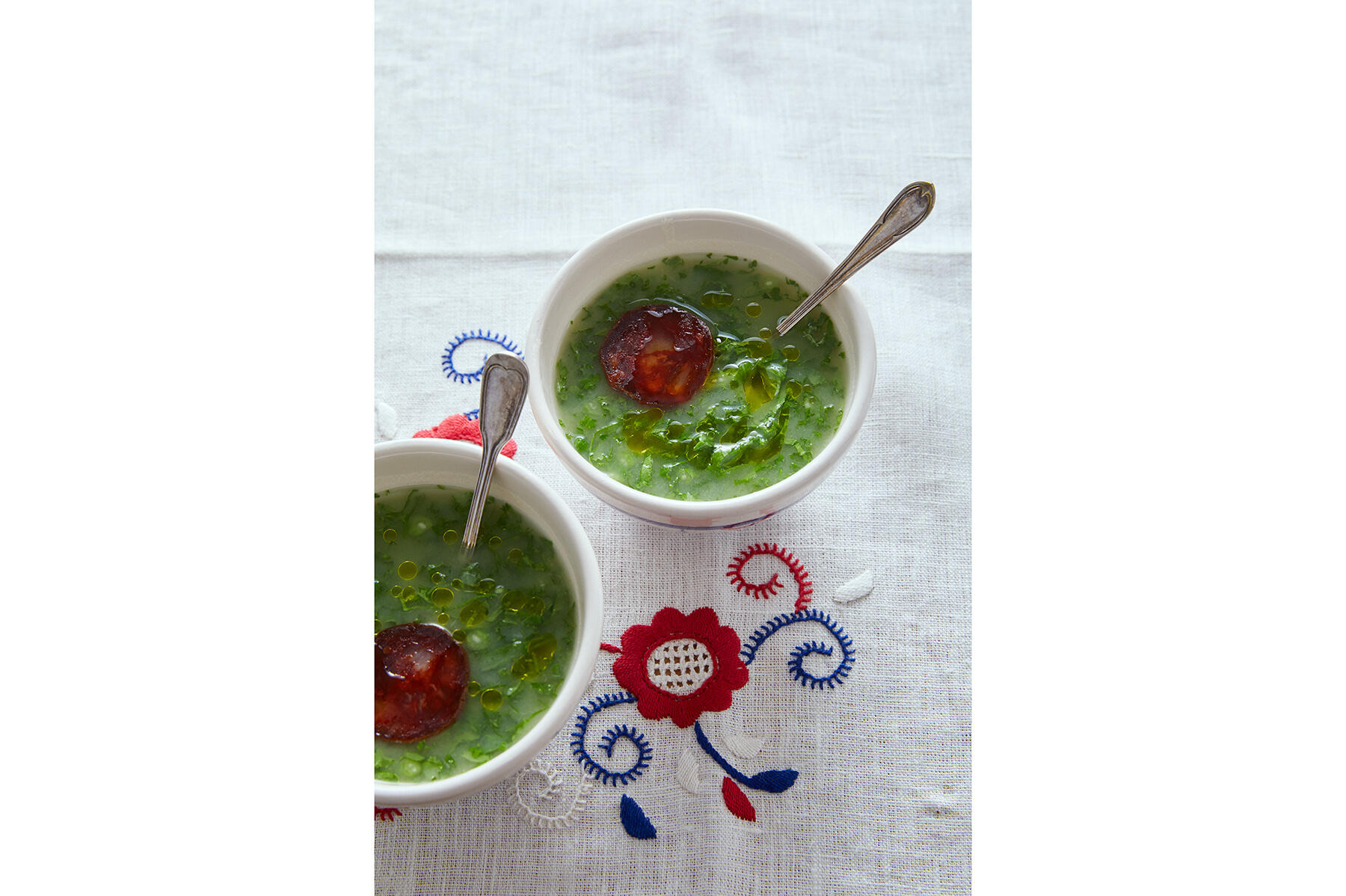 滋味深い野菜の旨味を堪能する“緑のスープ”