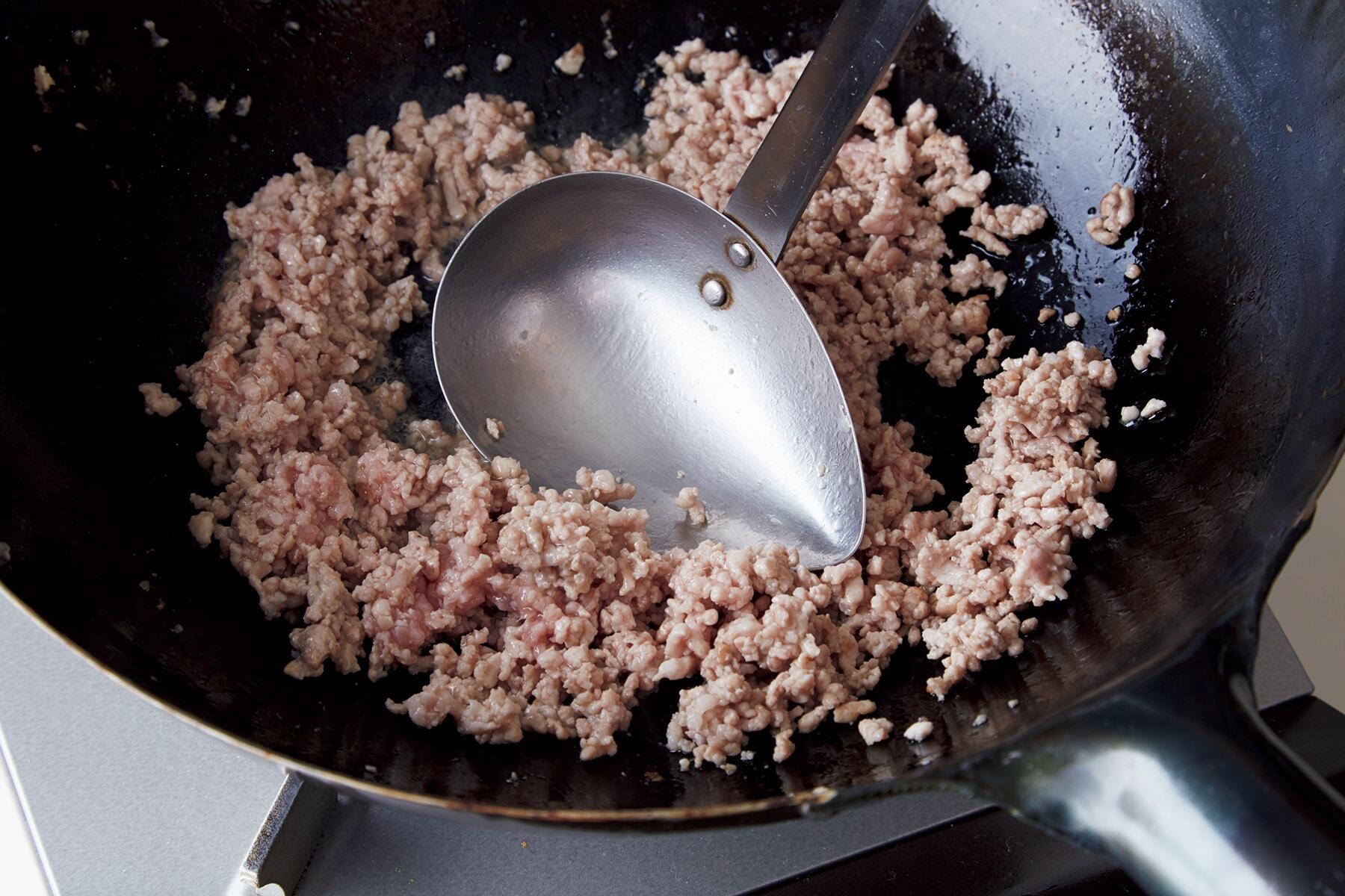 肉味噌をつくる