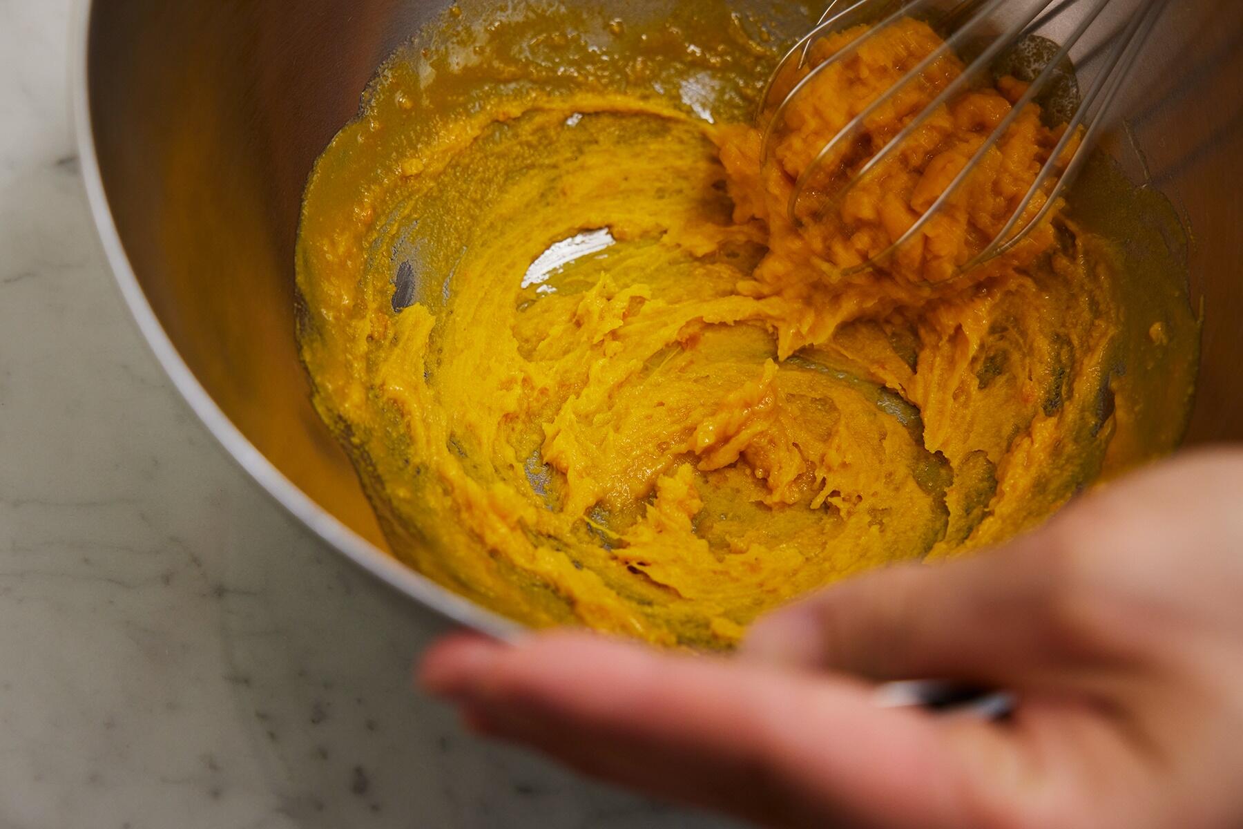 かぼちゃをつぶす