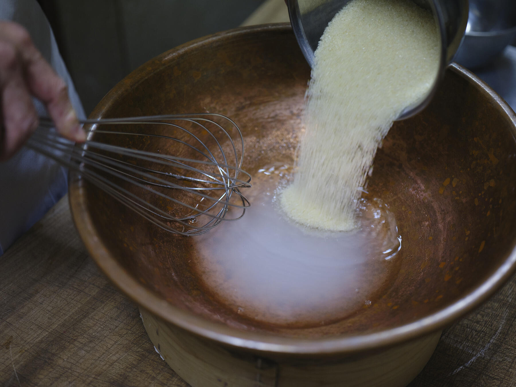 道明寺をさわりに入れる
