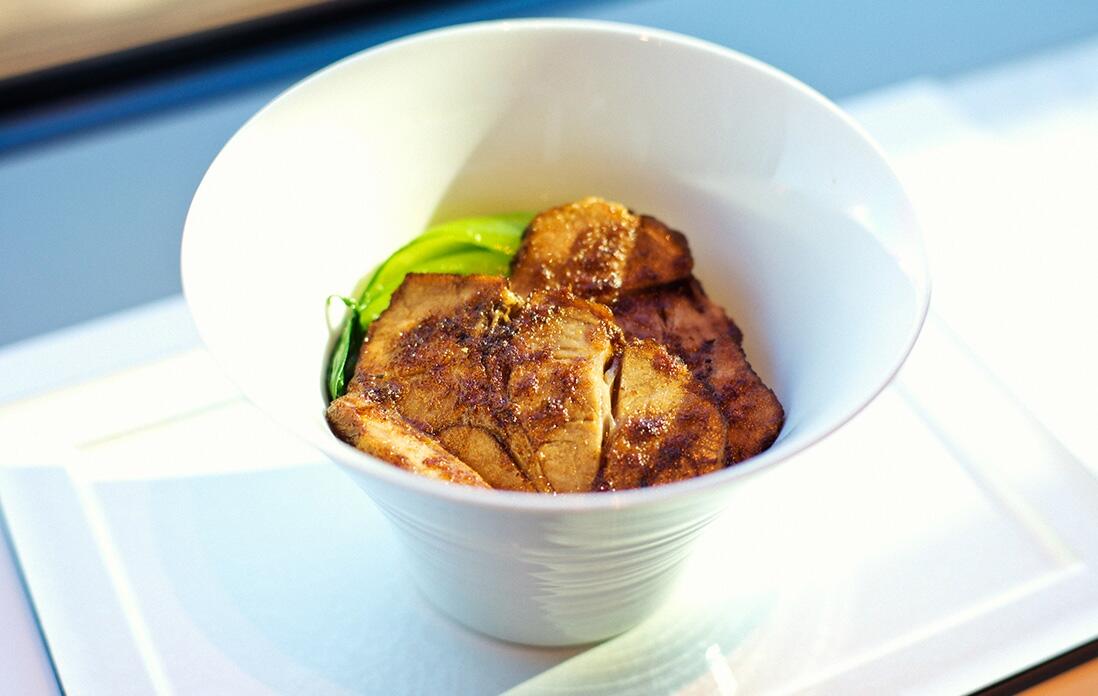 肉厚あぶりチャーシュー丼～魚の旨味ダレ～