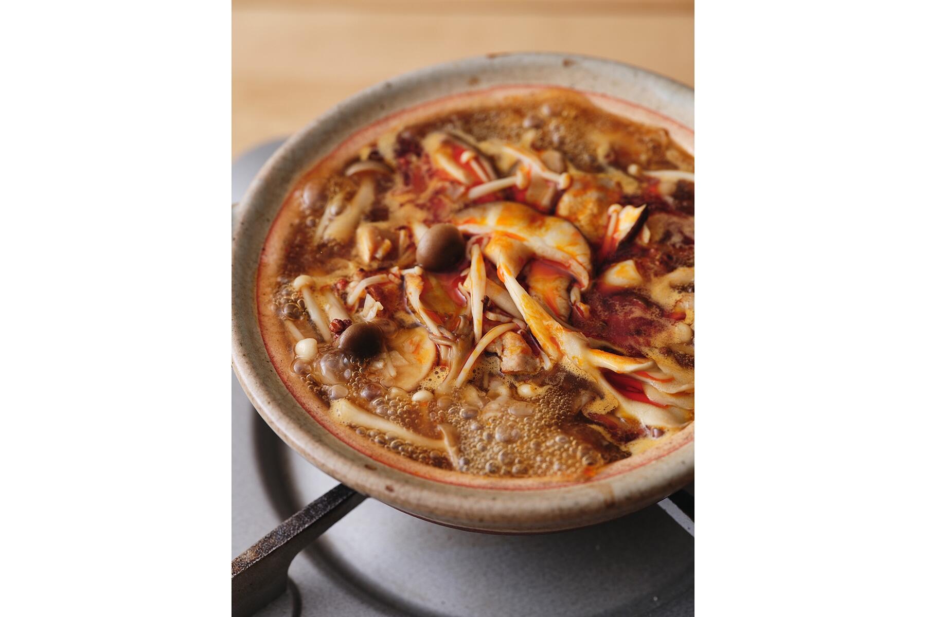 花椒の心地よいしびれが最高に旨い“きのこ鍋四川風”