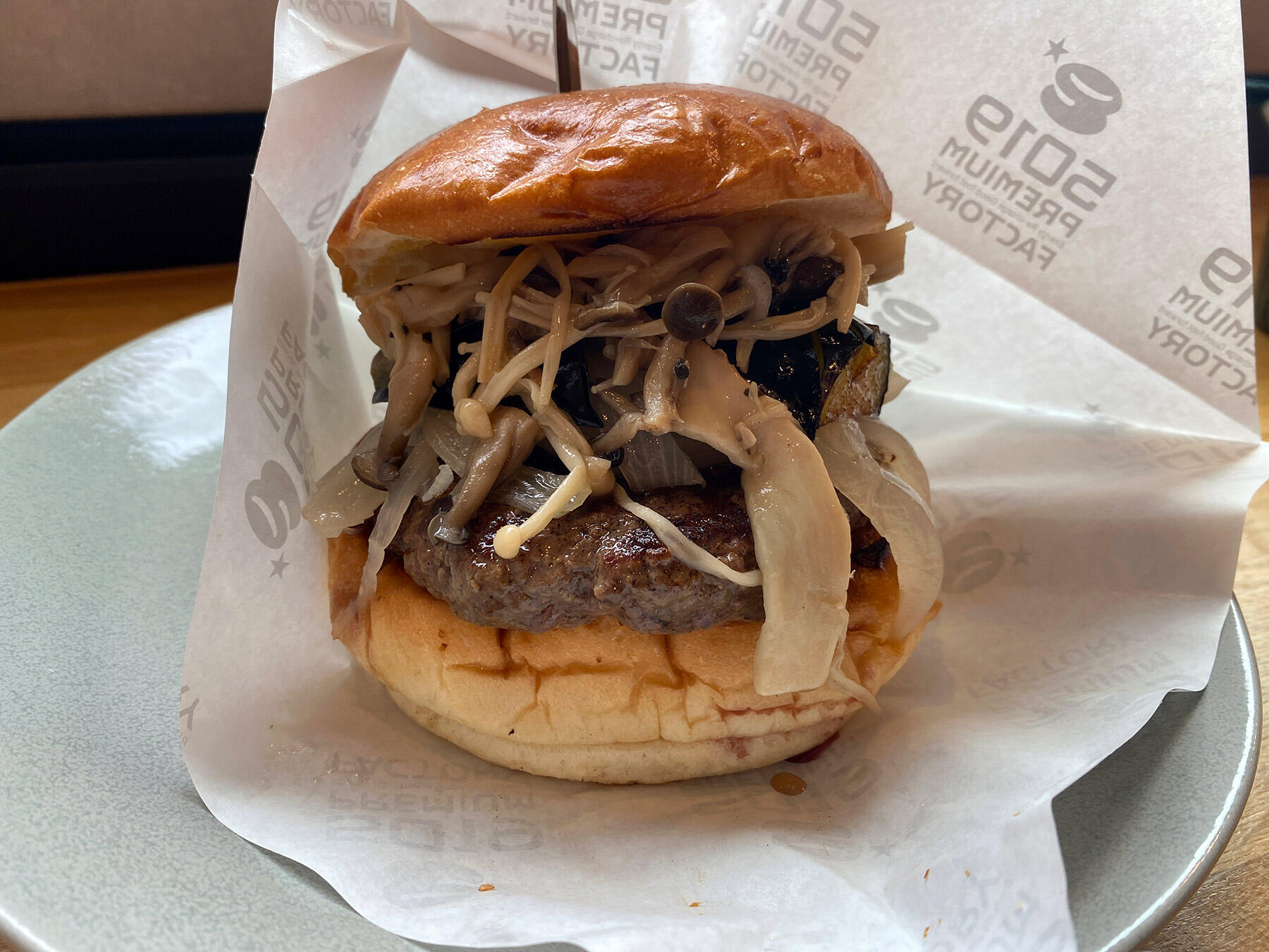 土佐備長炭バーガー