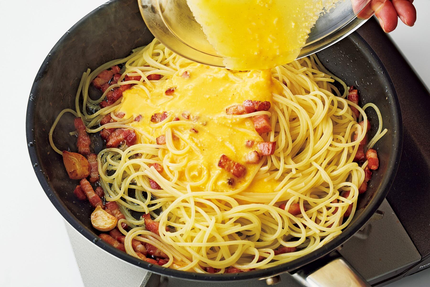 卵クリームを加える