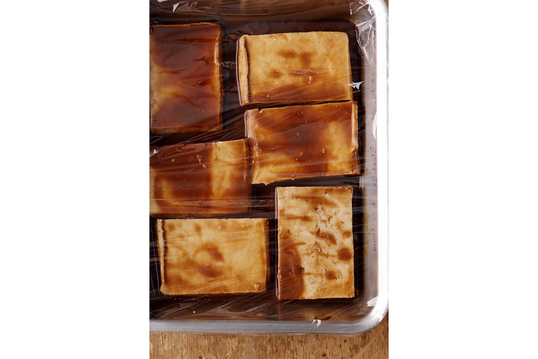 調味料をからめる