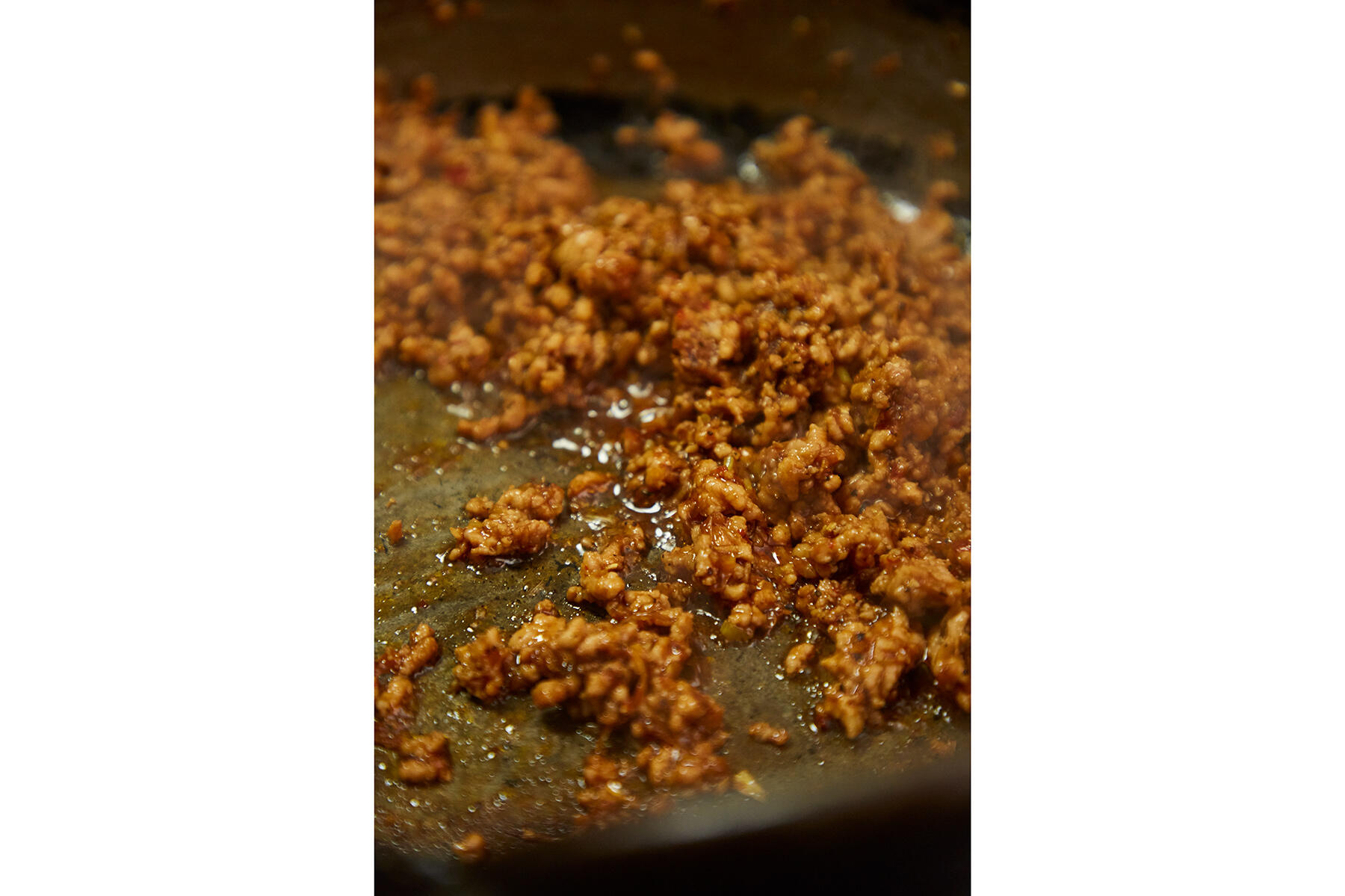 挽き肉を炒める