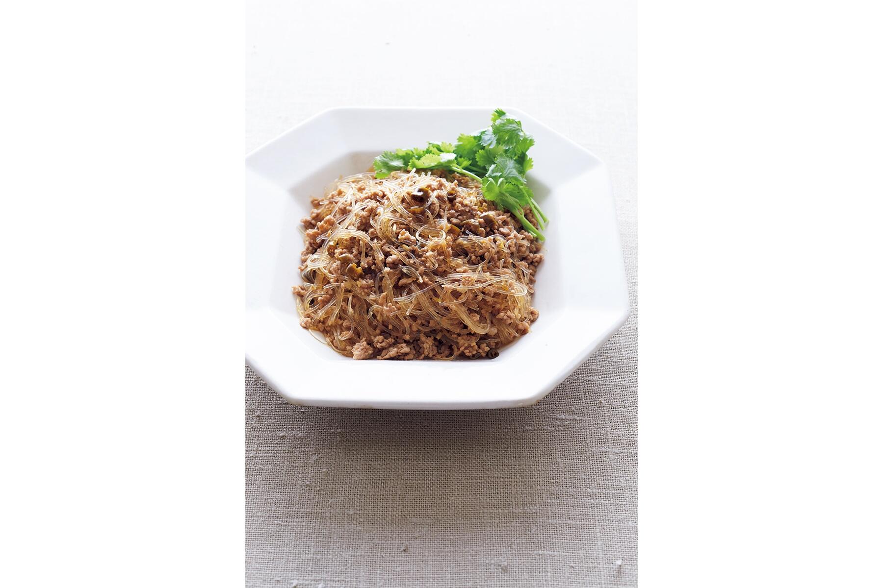 豚肉のおいしさがしみ込んだ“春雨と豚挽き肉のピリ辛煮”