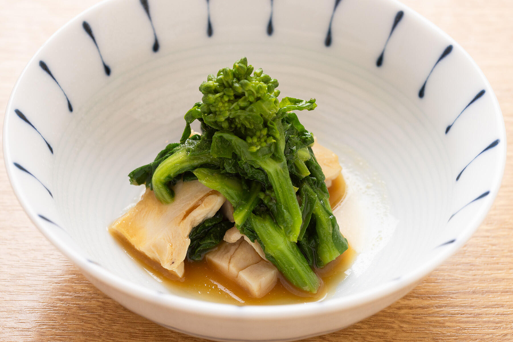 菜花とはかた地どりのサラダ風