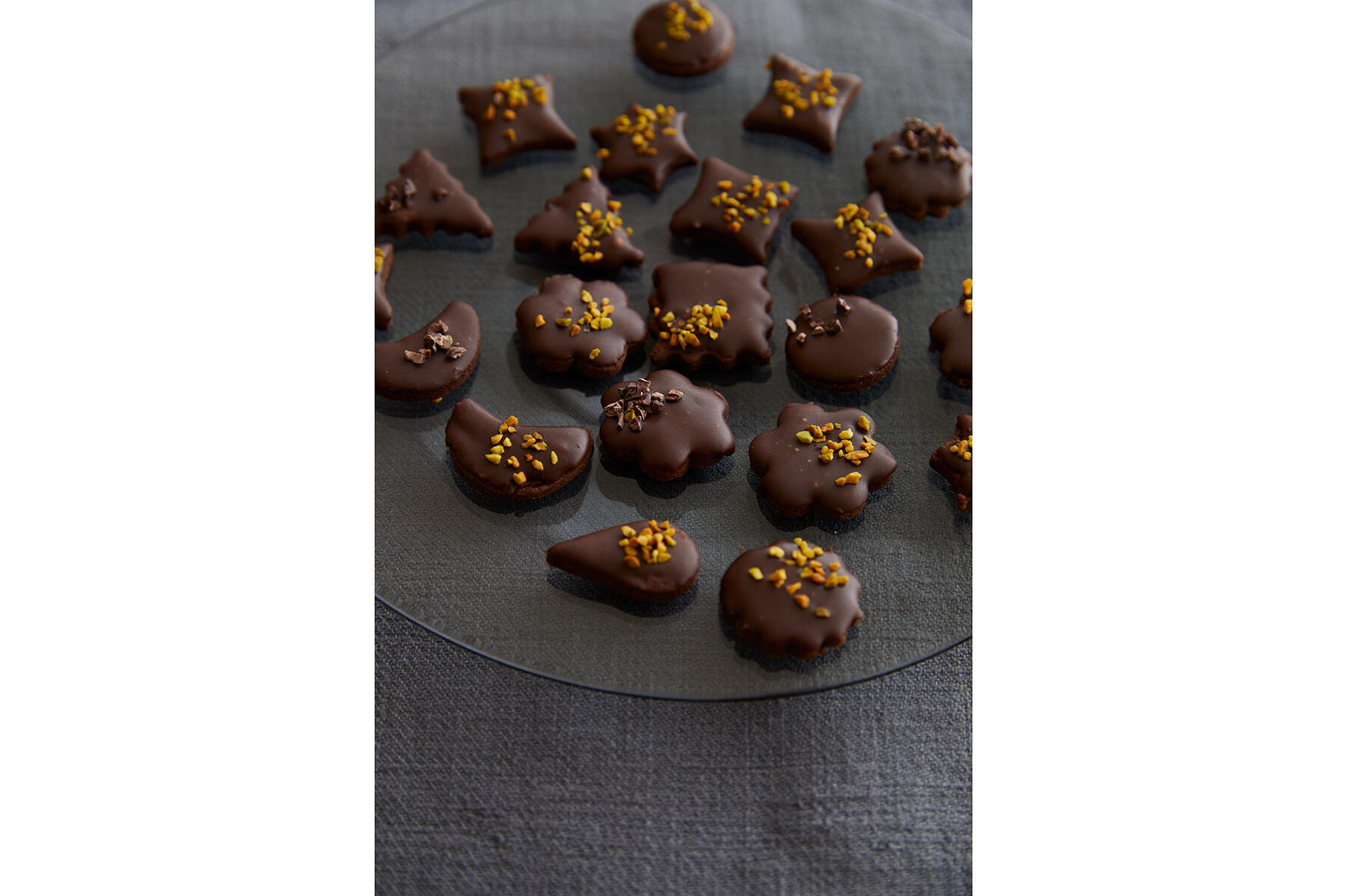 ココアアイシングの甘味がクセになる“チョコヨーチクッキー”