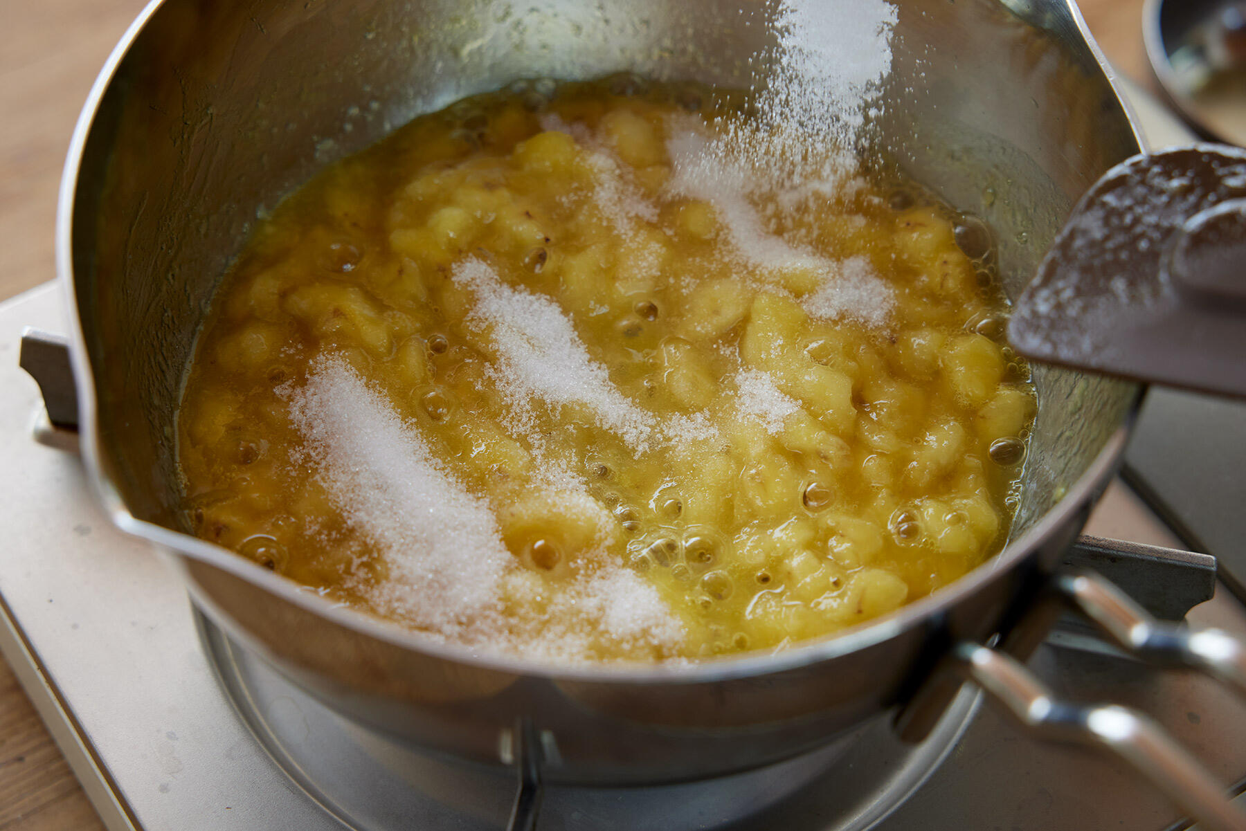 レモン汁を加える