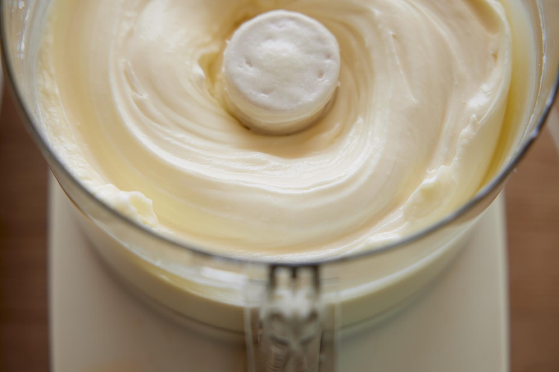 クリームチーズを撹拌する