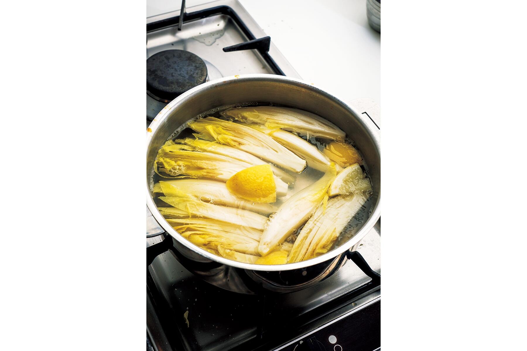 アンディーブを下ゆでする