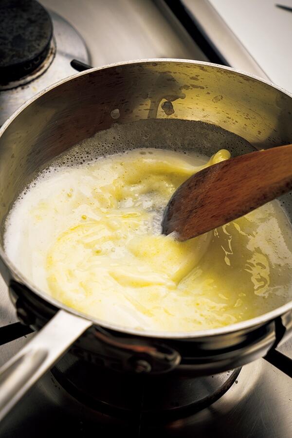 シュー生地をつくる