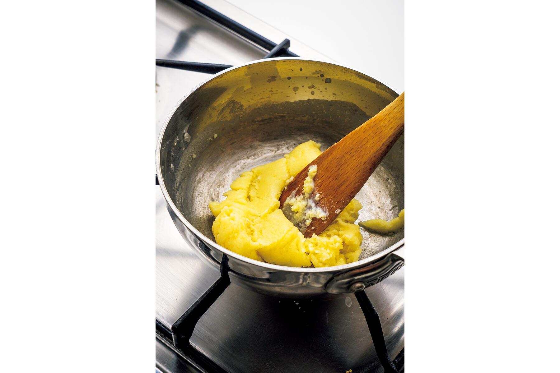 生地をまとめる