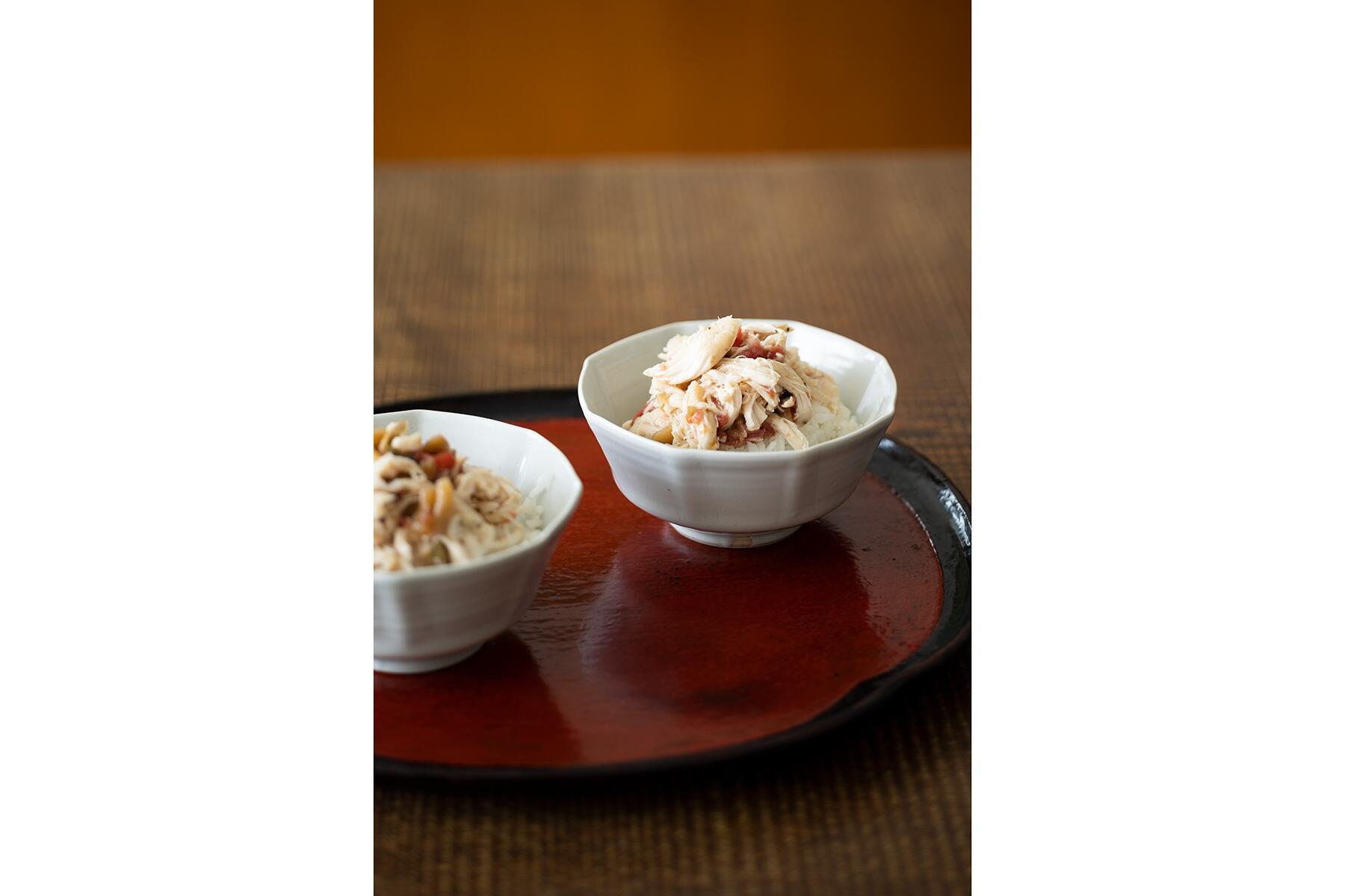 さらりとお腹に収まるのっけご飯“ささみ梅肉ザーサイ”