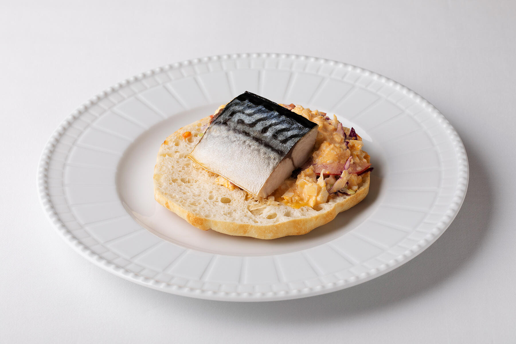 ノルウェー産サバコンフィのパニーノ