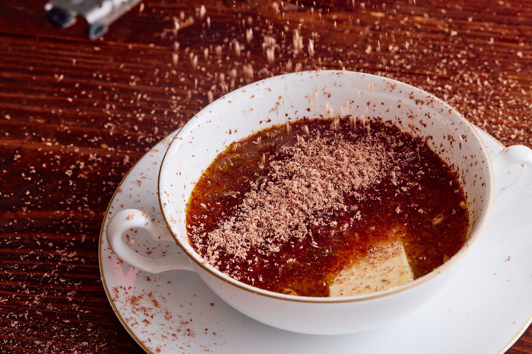 鶏とバターとアマゾンカカオのスープ