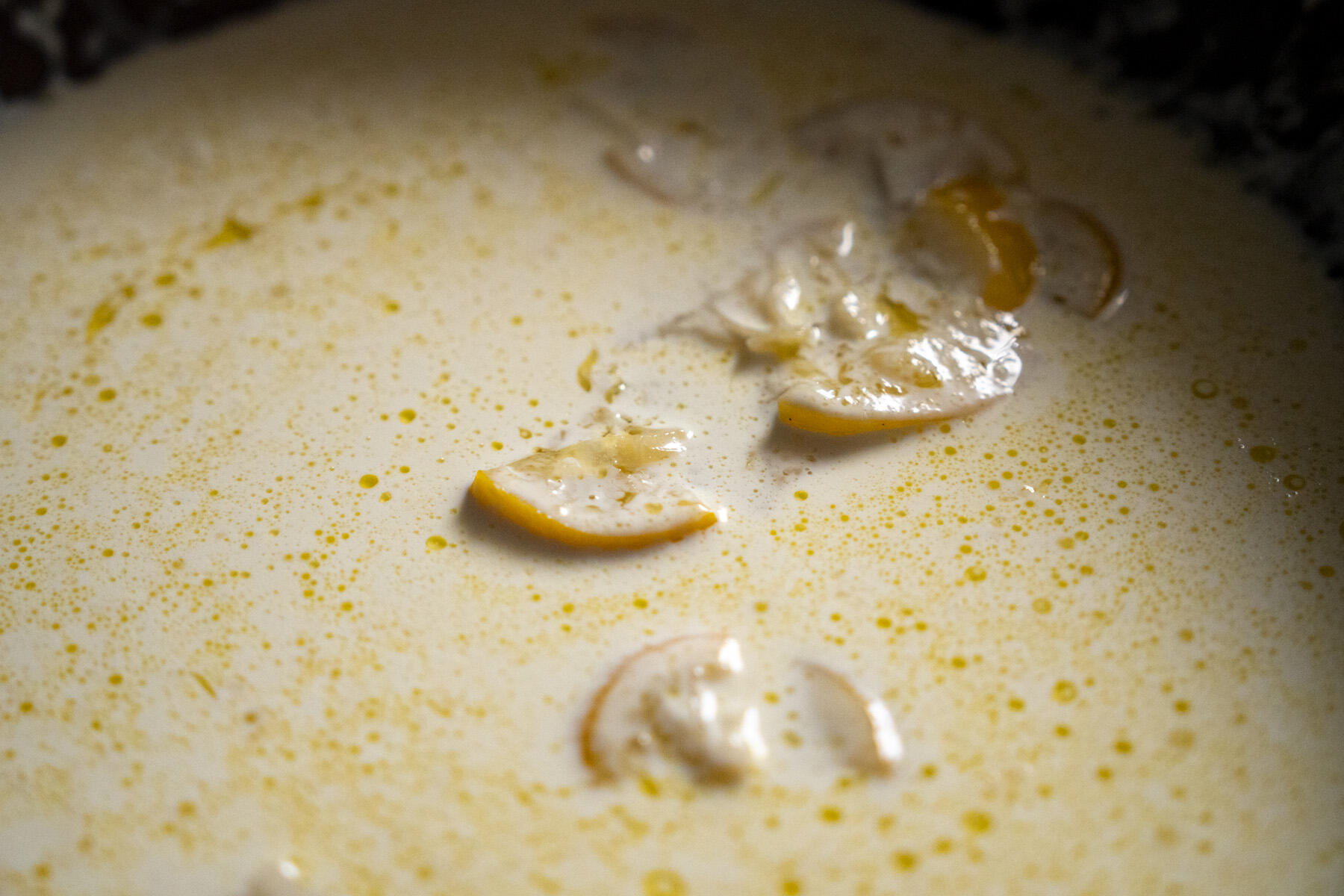 ソースをつくる