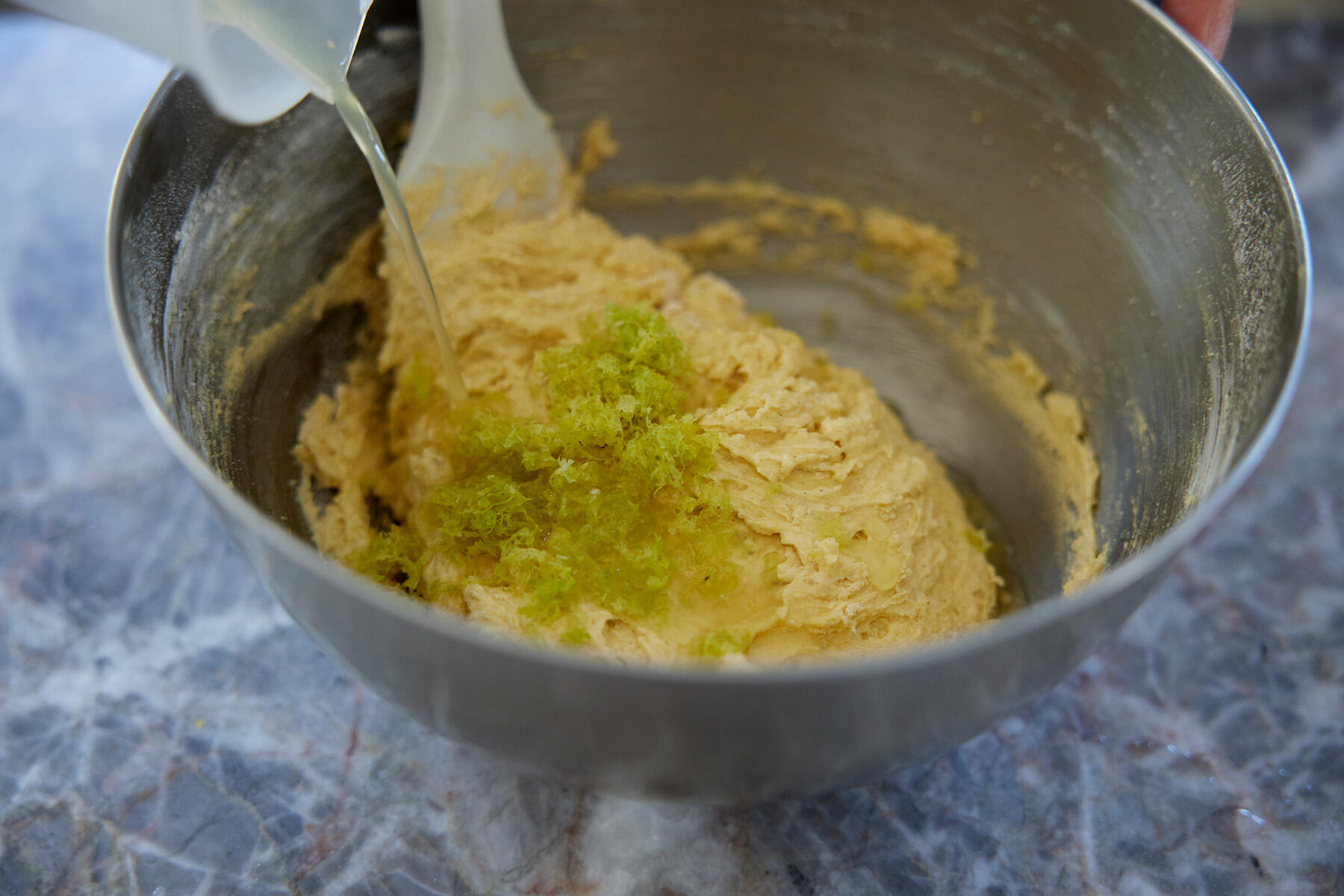 レモンを加える