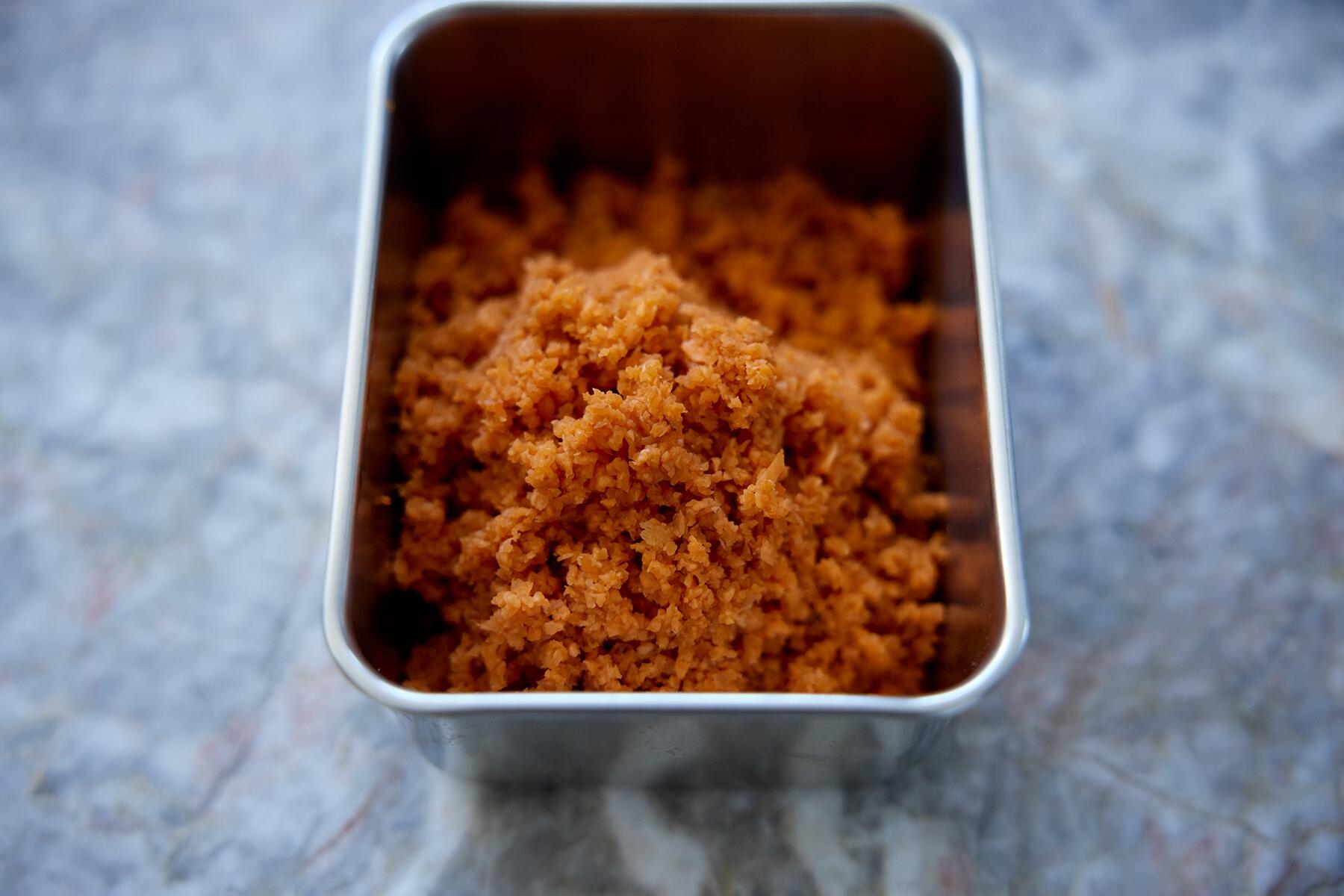 にんじんを撹拌する