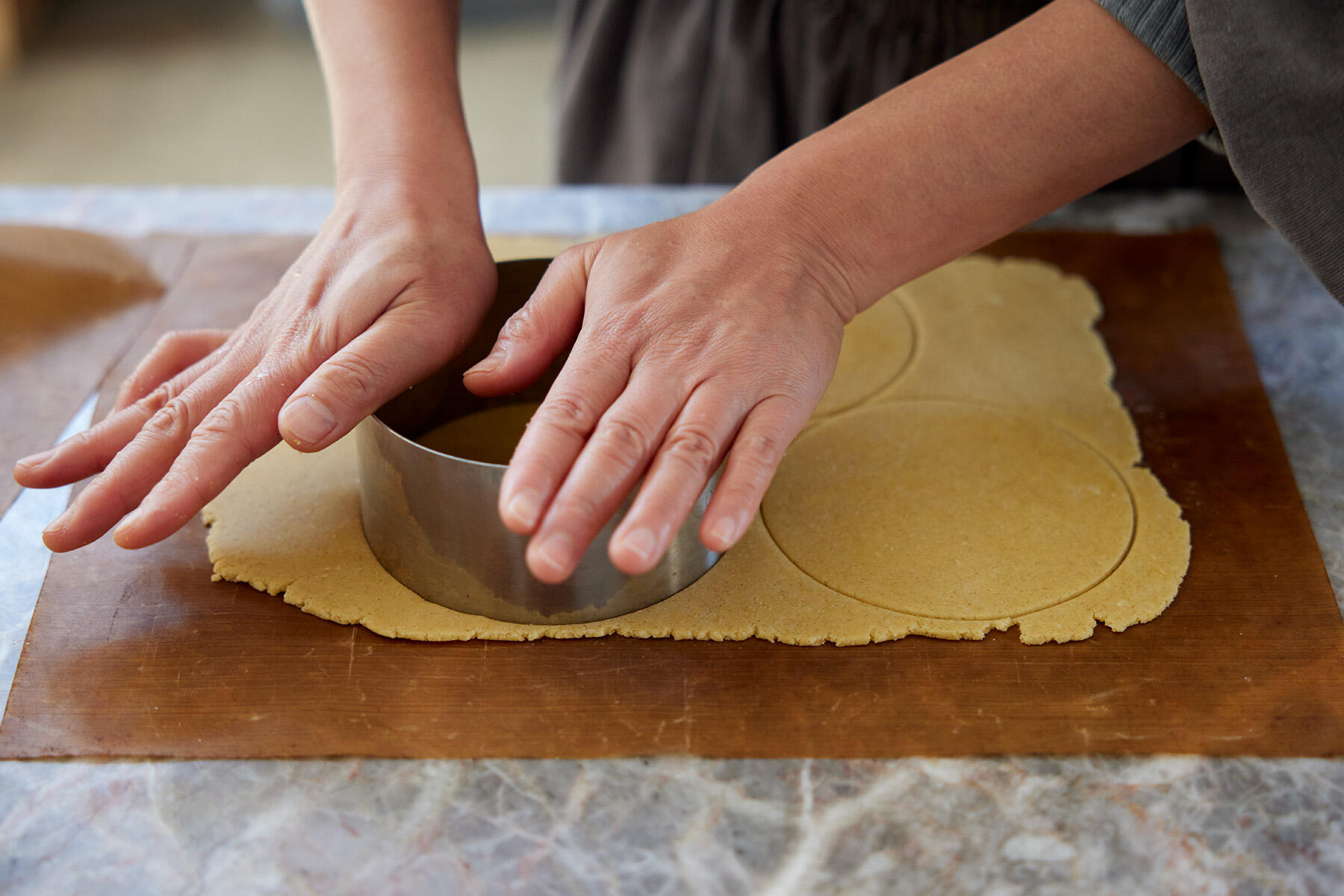 セルクルで抜く