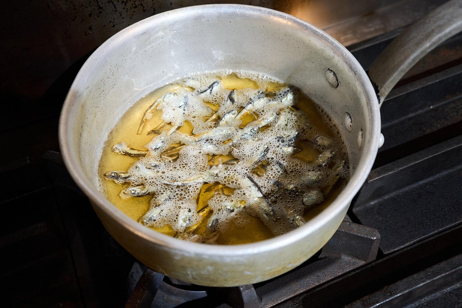 煮干し油をつくる