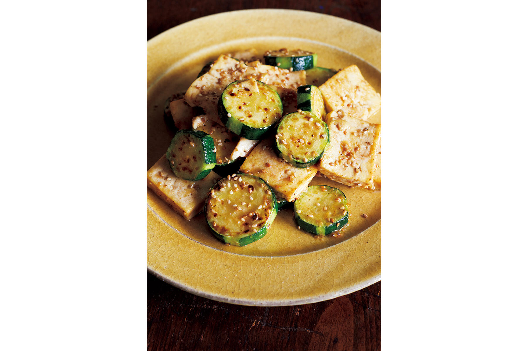 お弁当のおかずにも！“豆腐とズッキーニの味噌バター炒め”